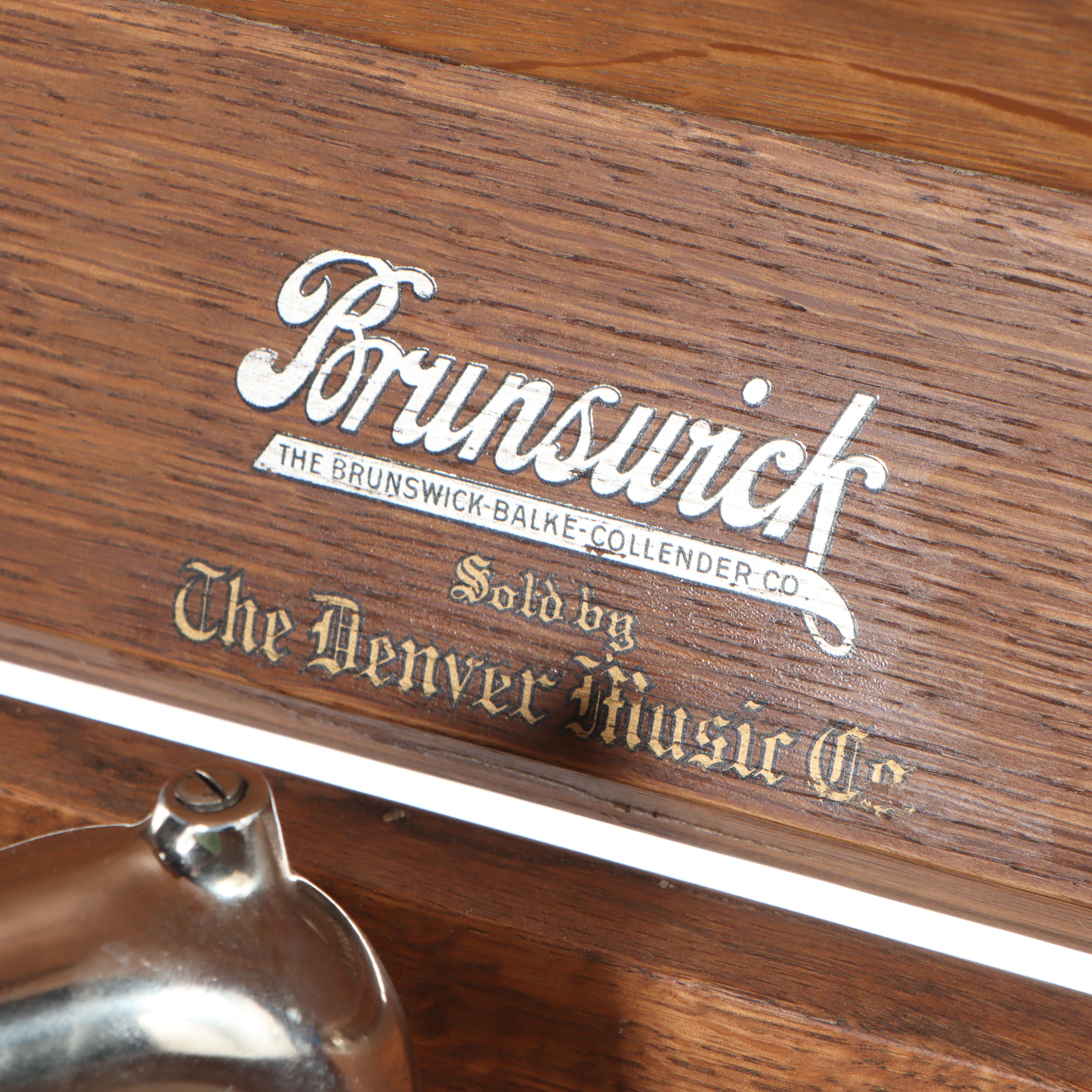 Brunswick Model 200 Phonograph in Oak Floor Cabinet, 1920s