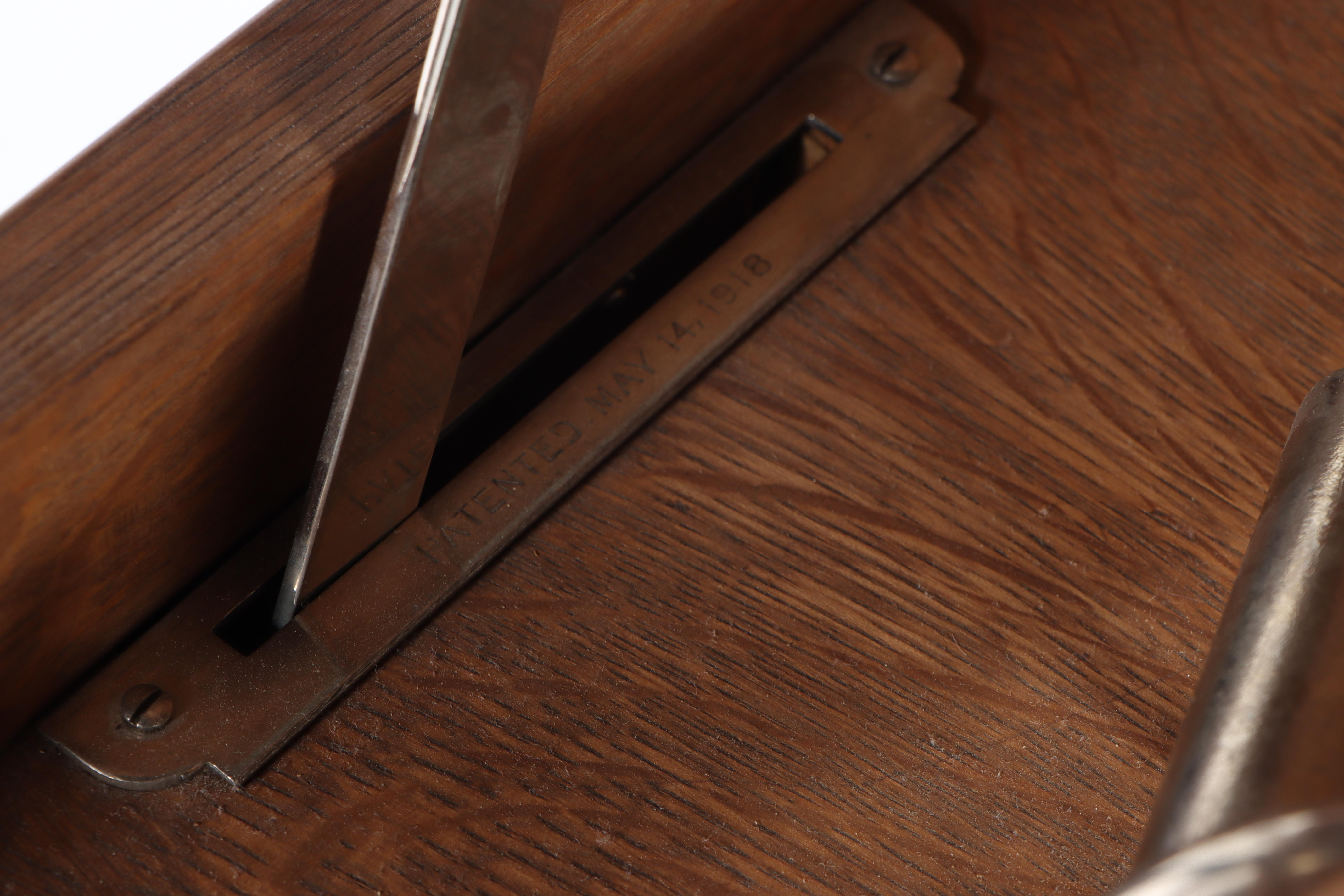 Brunswick Model 200 Phonograph in Oak Floor Cabinet, 1920s