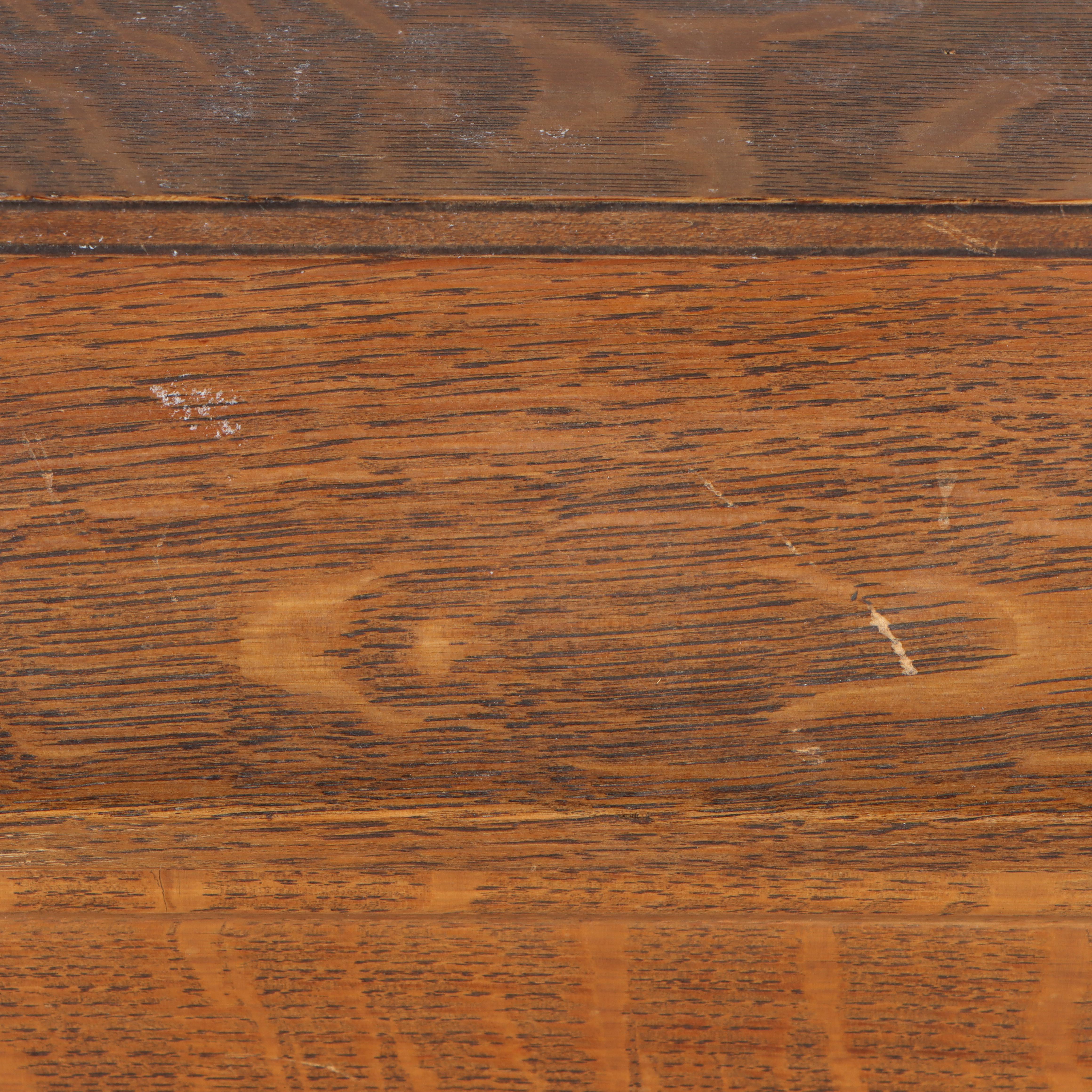 Brunswick Model 200 Phonograph in Oak Floor Cabinet, 1920s