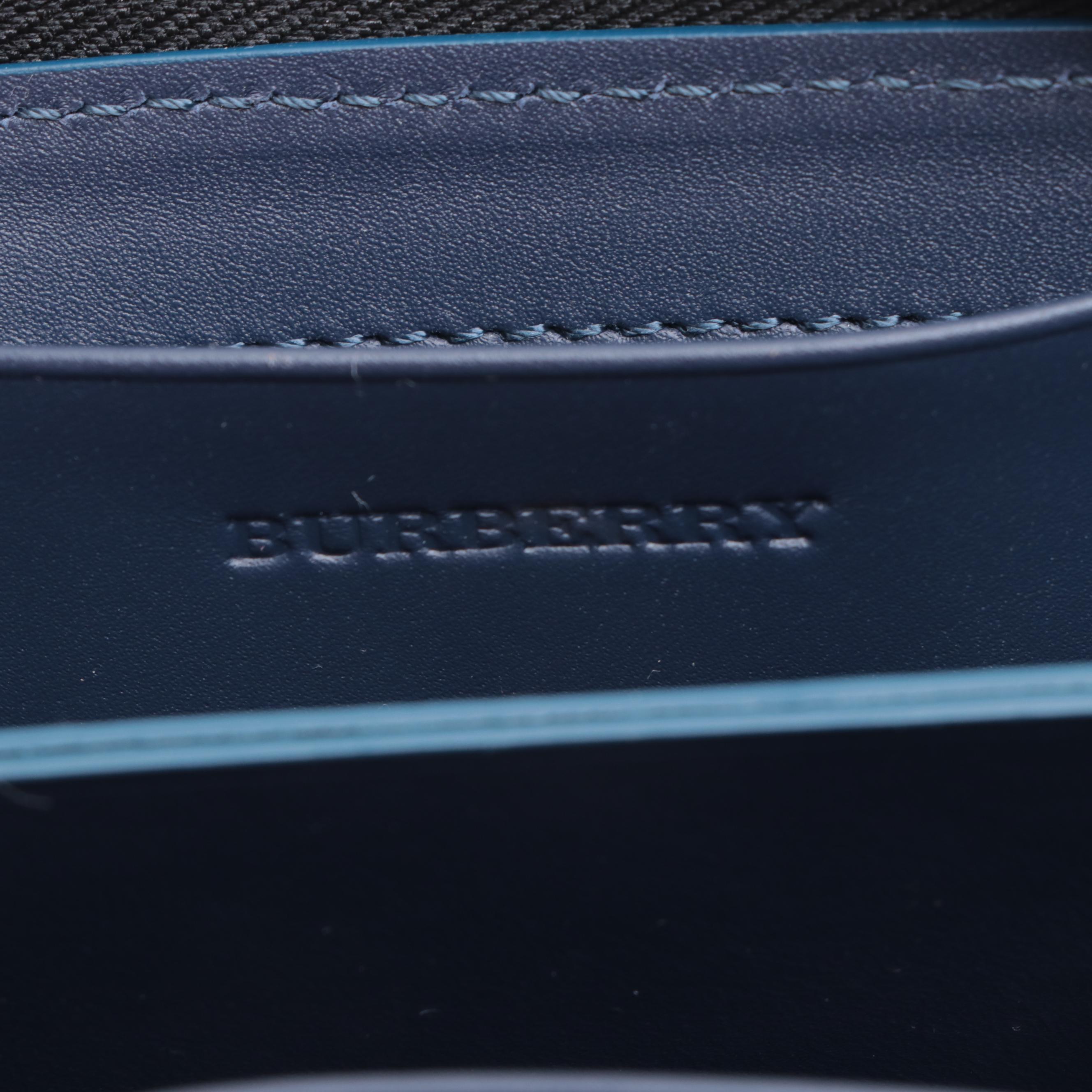 Burberry Card Case with Chain in Grain Leather