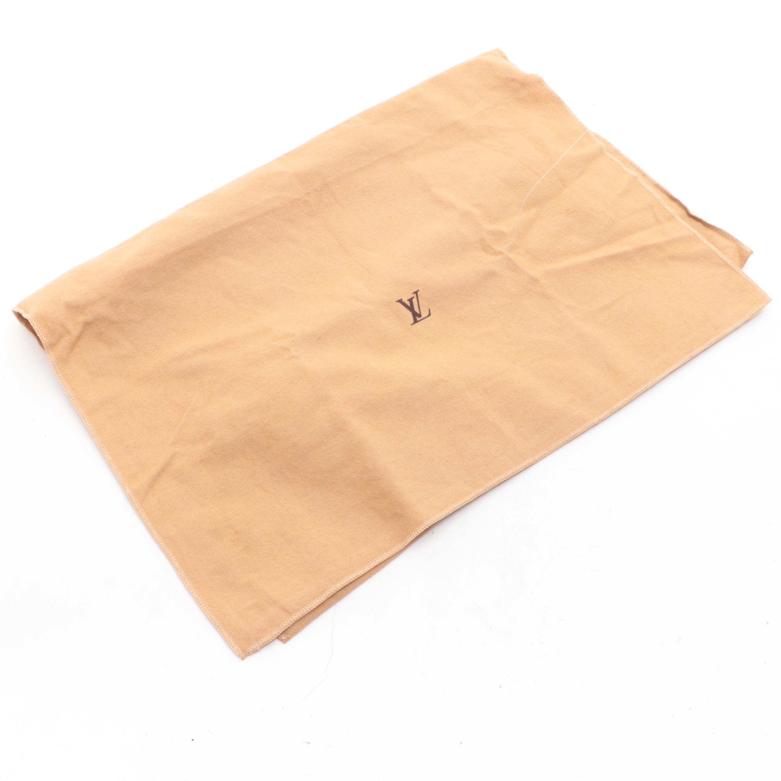 Louis Vuitton Bedford Bag in Monogram Vernis Leather