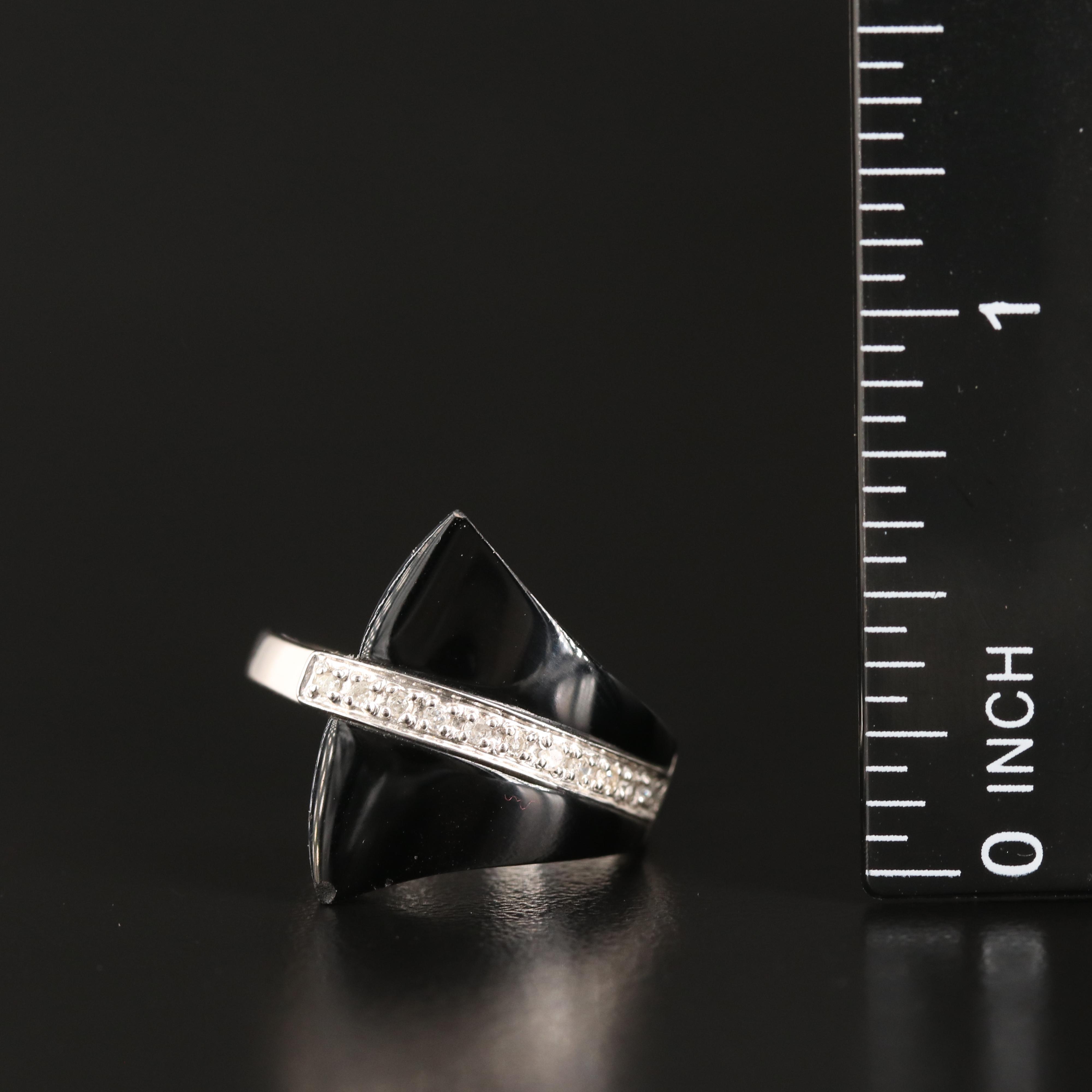 14K Black Onyx and Diamond Ring