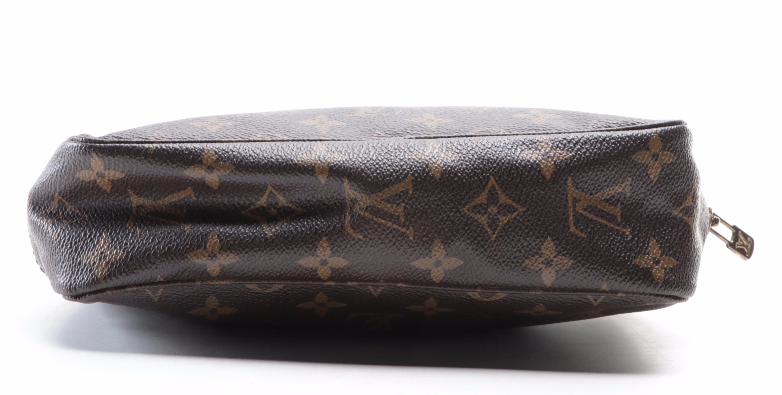 Louis Vuitton Trousse Toilette 23 in Monogram Canvas
