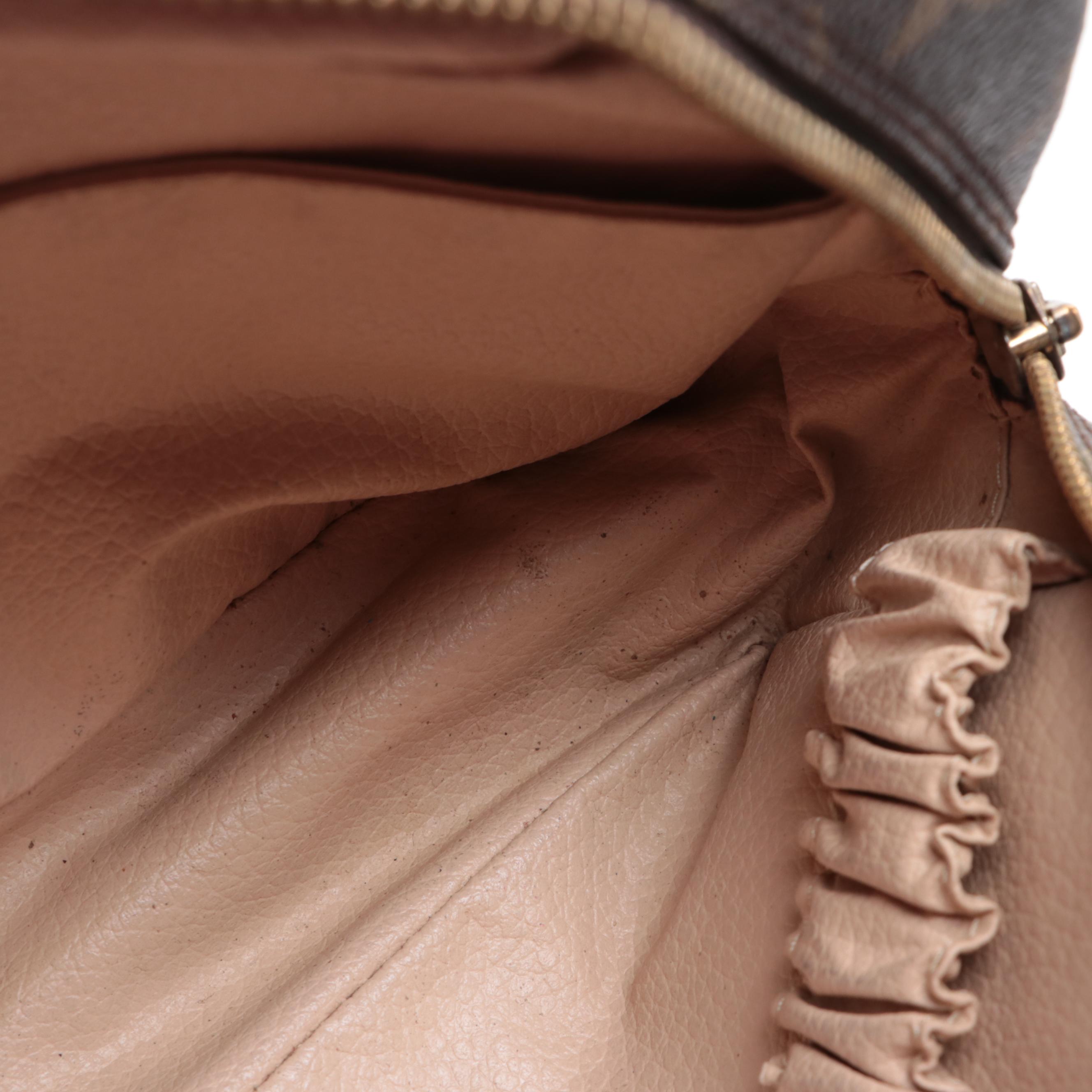 Louis Vuitton Trousse Toilette 23 in Monogram Canvas