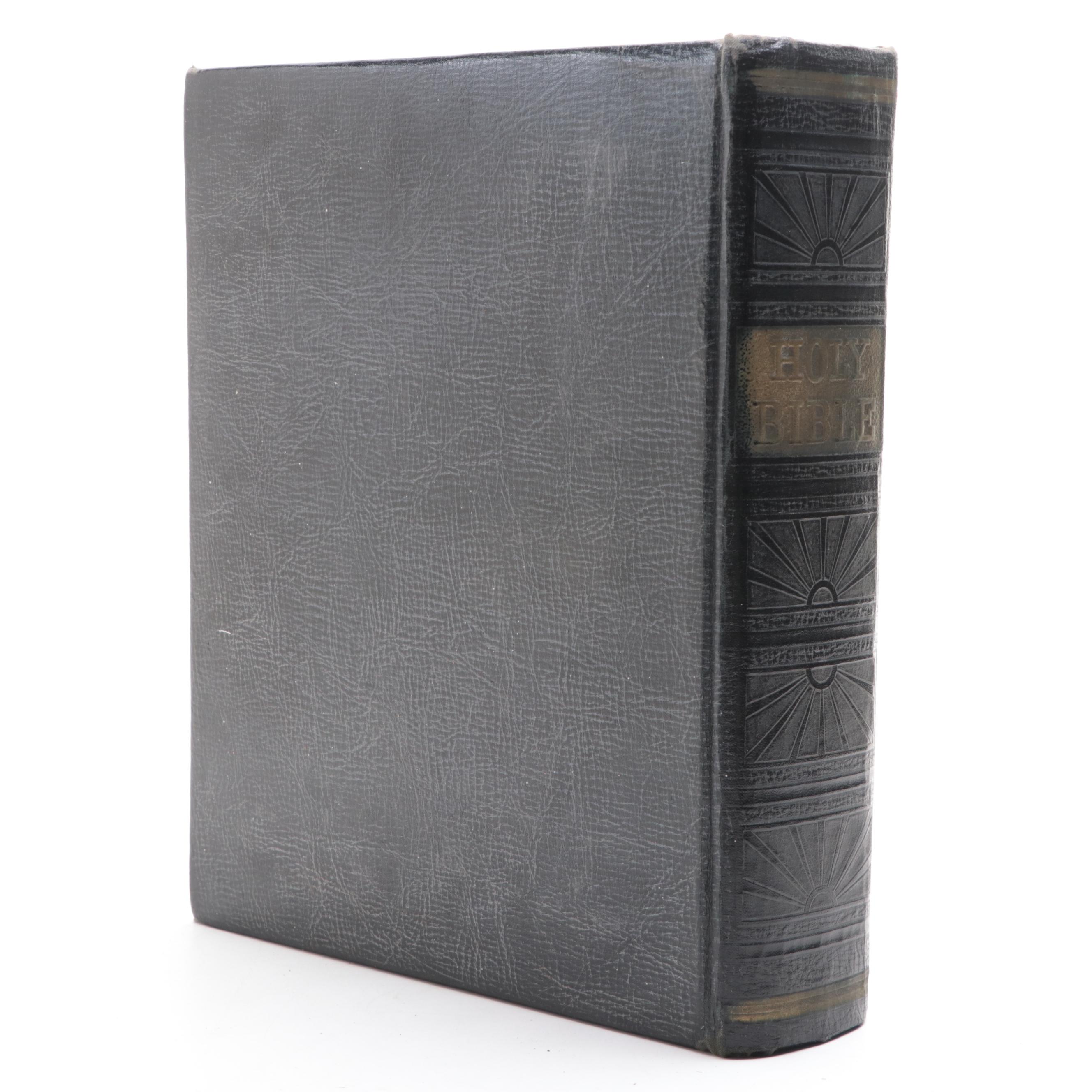 Self-Pronouncing Pictorial Family Holy Bible with Marginal References