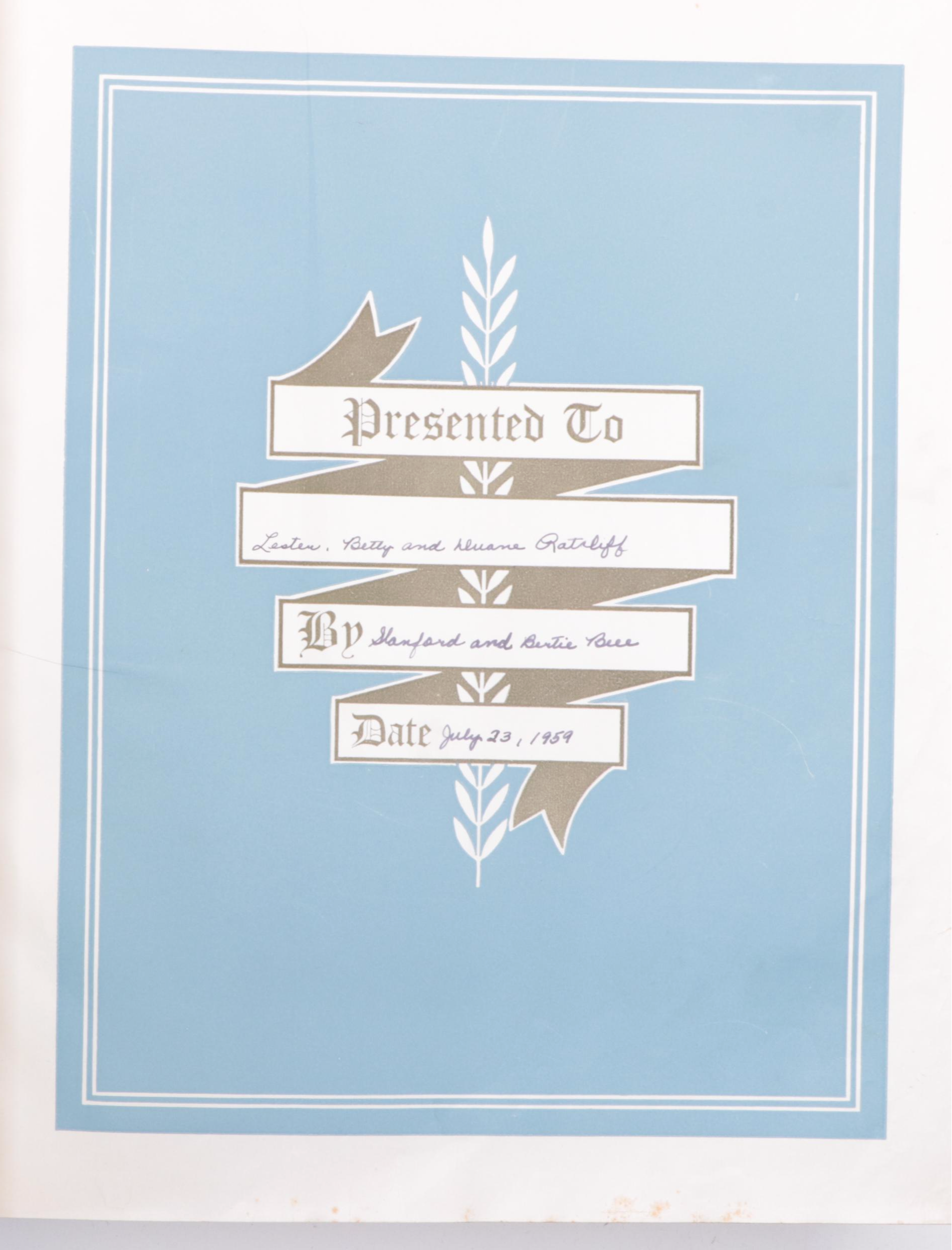 Self-Pronouncing Pictorial Family Holy Bible with Marginal References