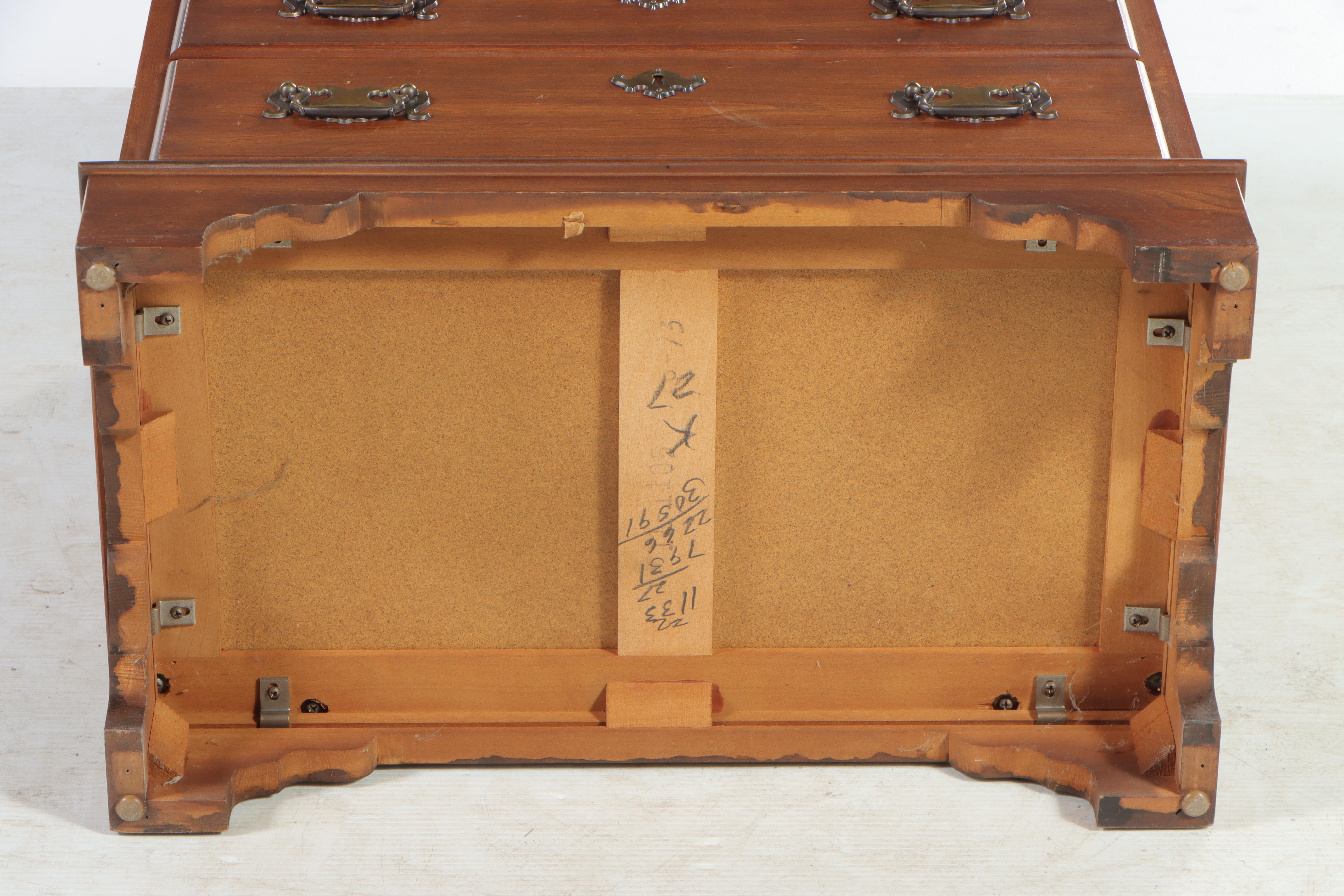 Small Pennsylvania House Federal Style Cherrywood Four-Drawer Chest