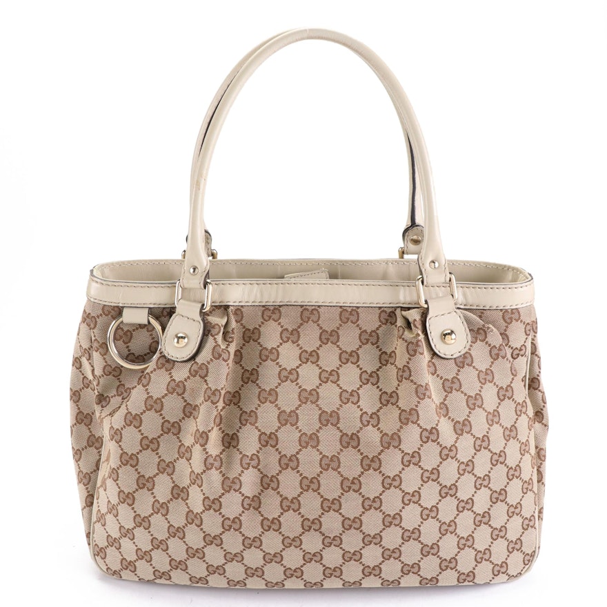 Gucci Shoulder Bag in GG Canvas and Leather