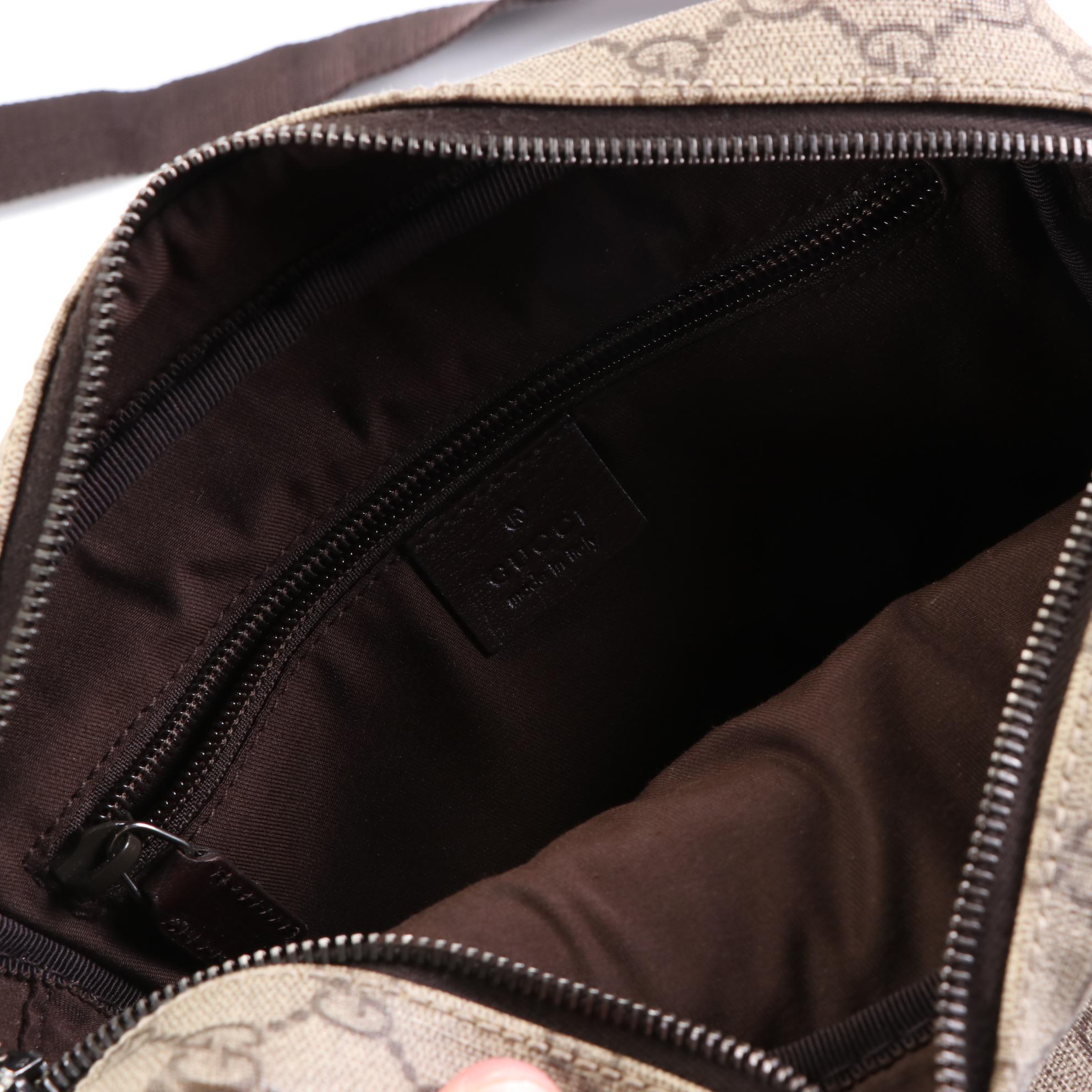 Gucci Crossbody Bag in GG Supreme Canvas and Leather