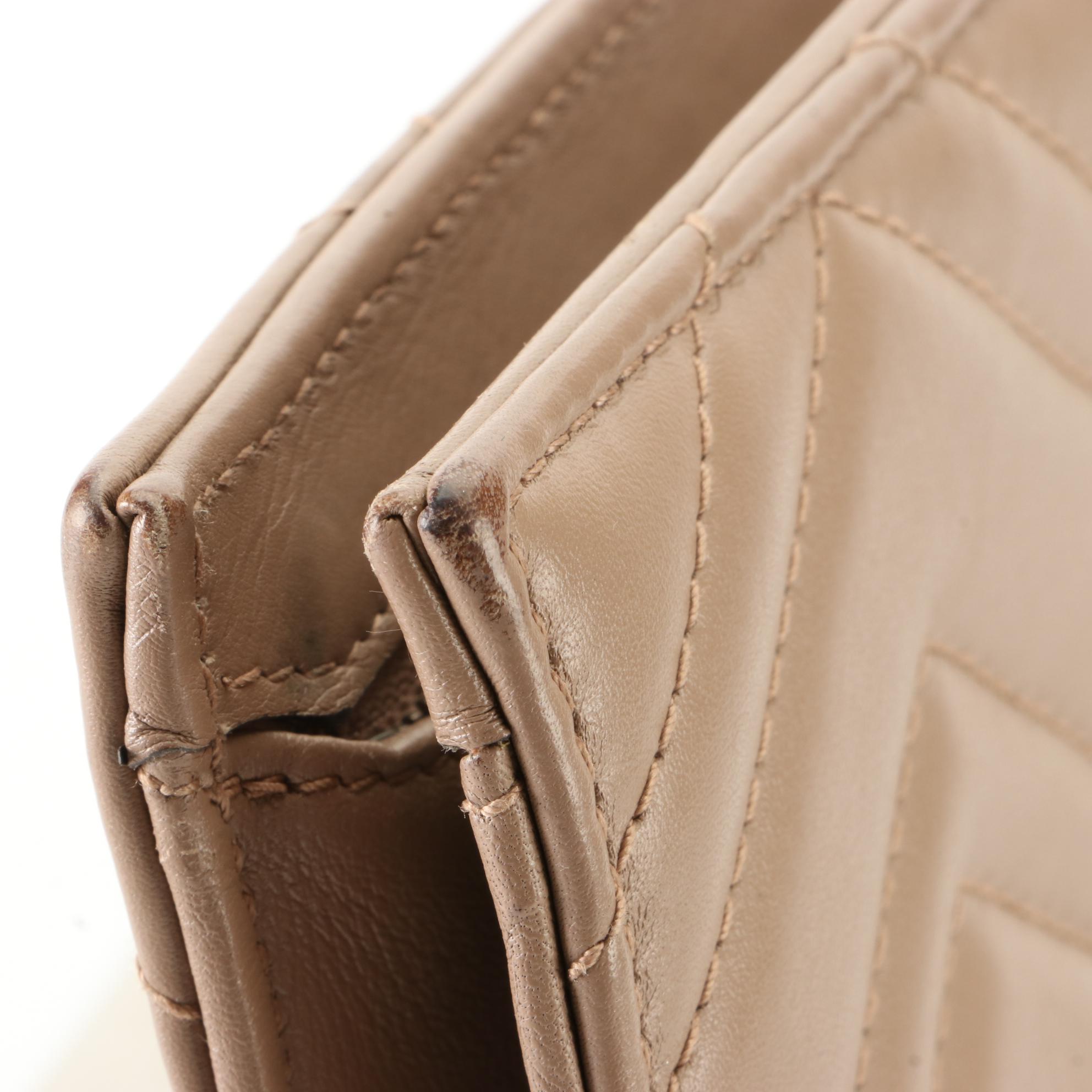 Gucci Marmont Oversized Zip Clutch in Matelassé Leather