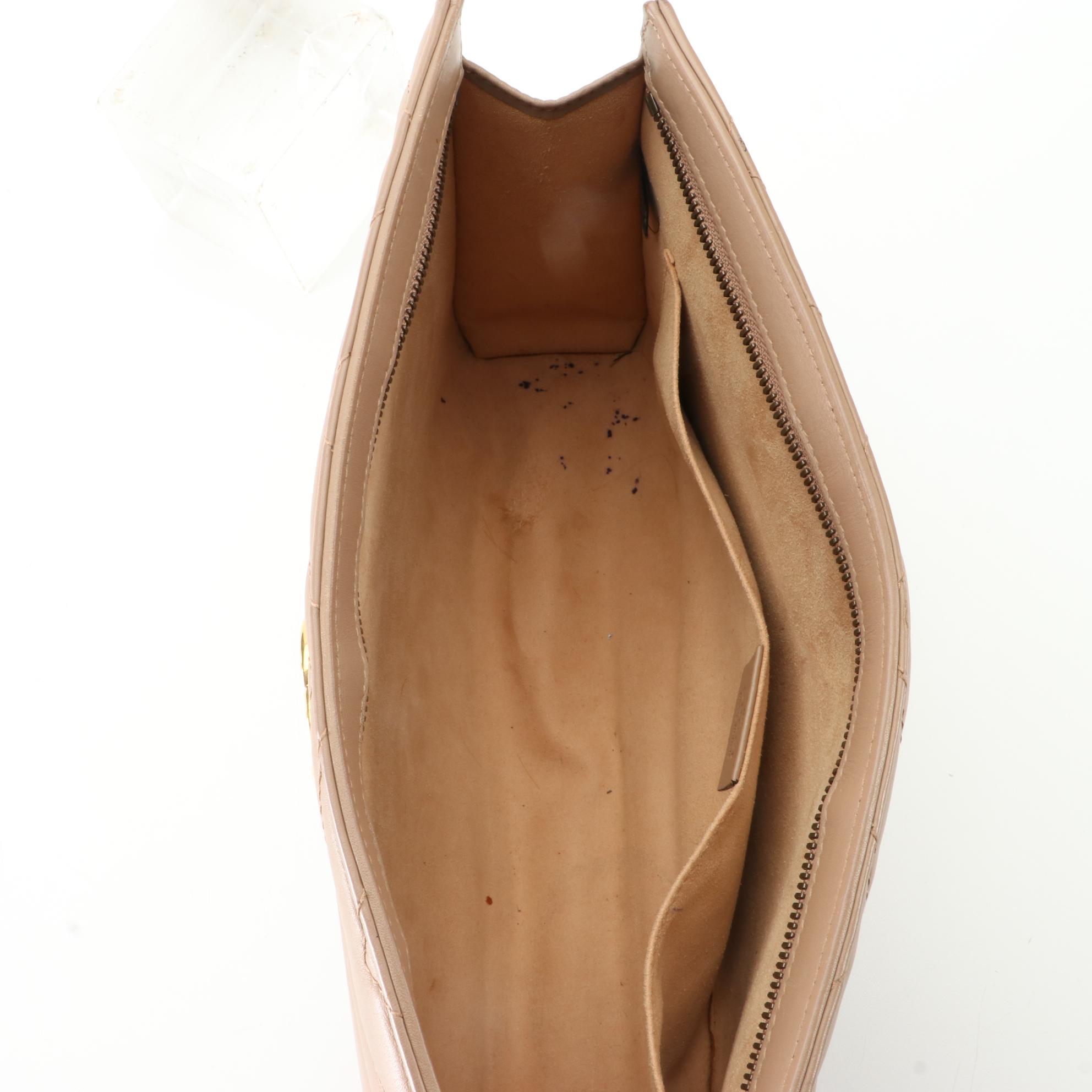 Gucci Marmont Oversized Zip Clutch in Matelassé Leather