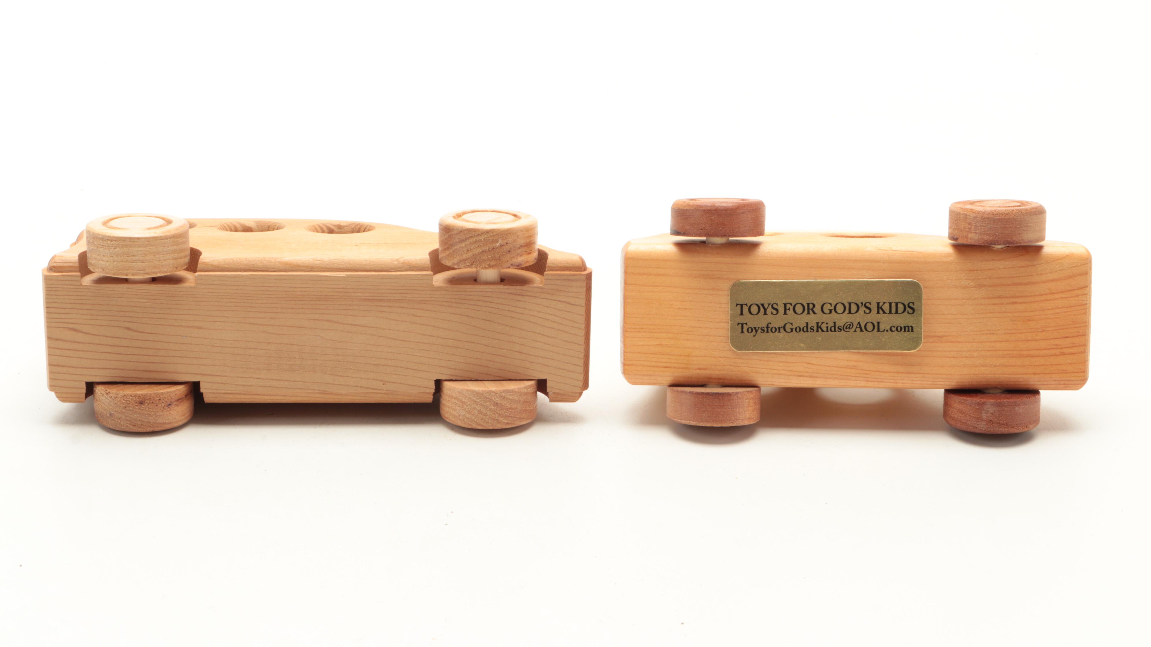 Ganz Wooden Golf Cart with Other Wooden Cars