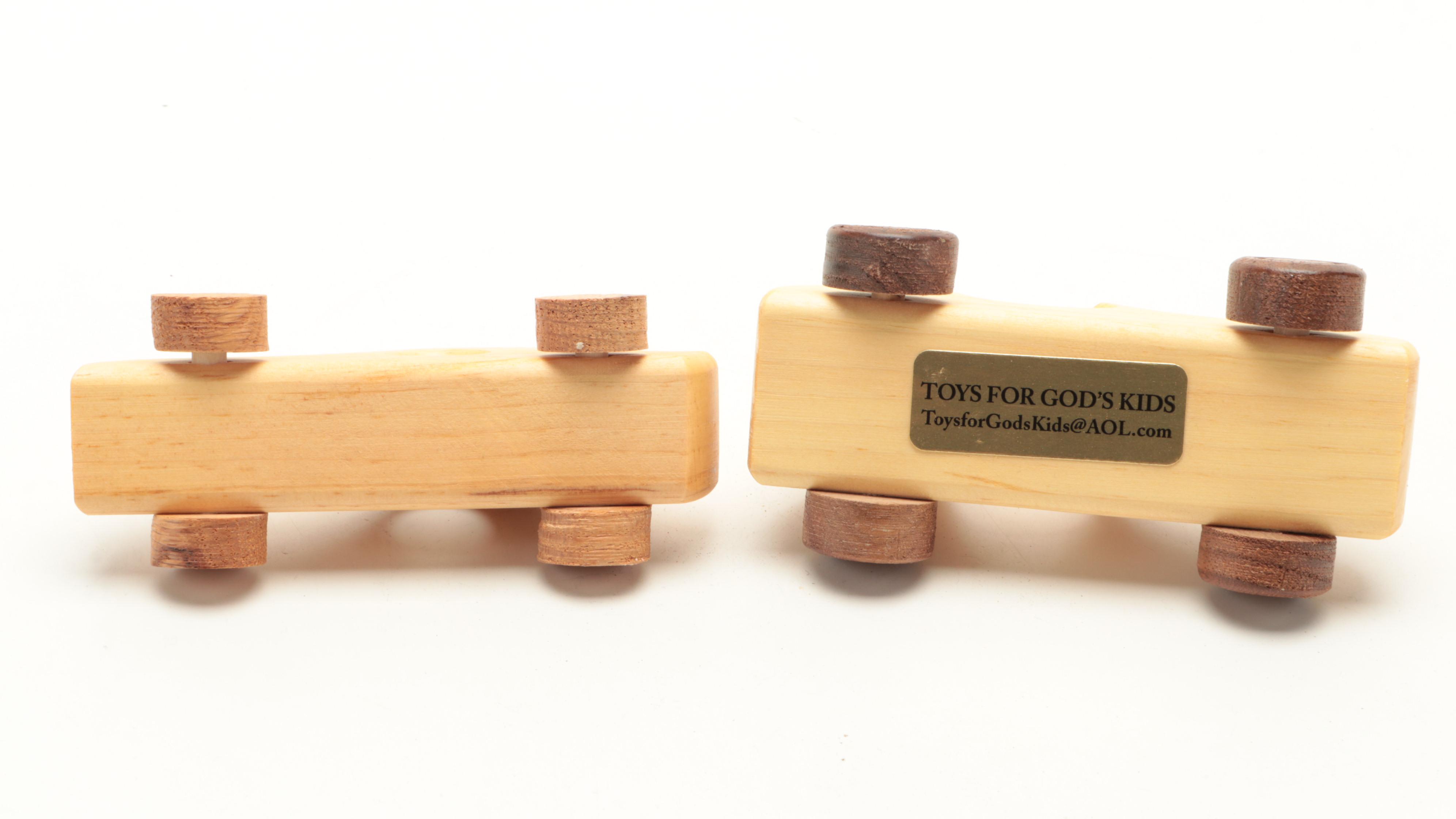 Ganz Wooden Golf Cart with Other Wooden Cars