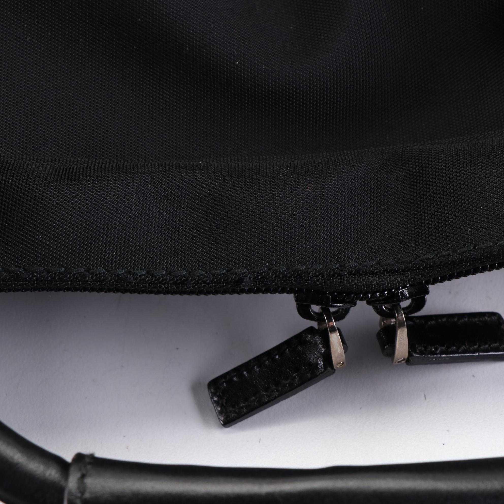 Gucci Weekender Travel Bag in Nylon Canvas and Leather