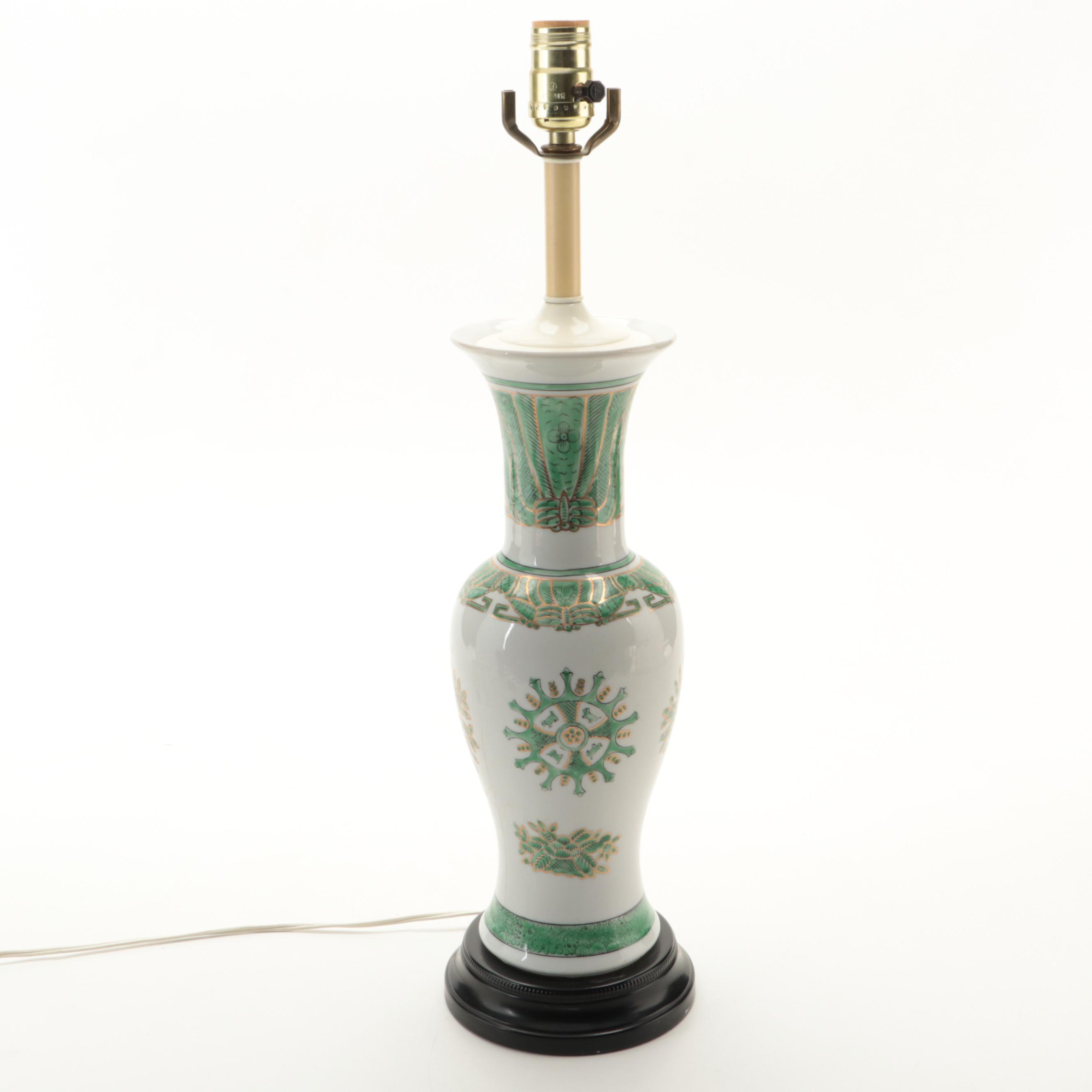 Chinese Famille Verte Porcelain Fengweizun Phoenix Tail Vase Table Lamp