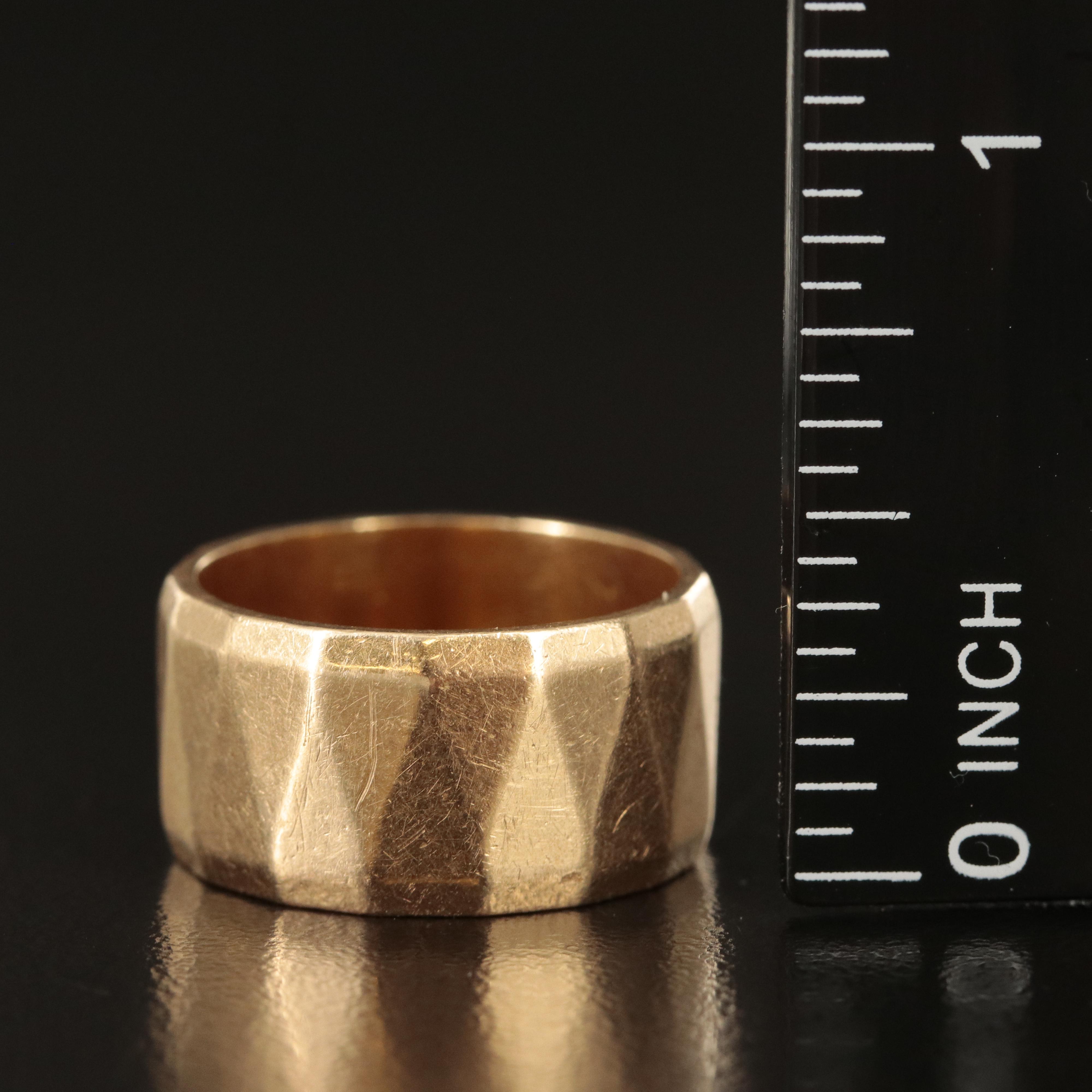 14K Texted Beveled Band