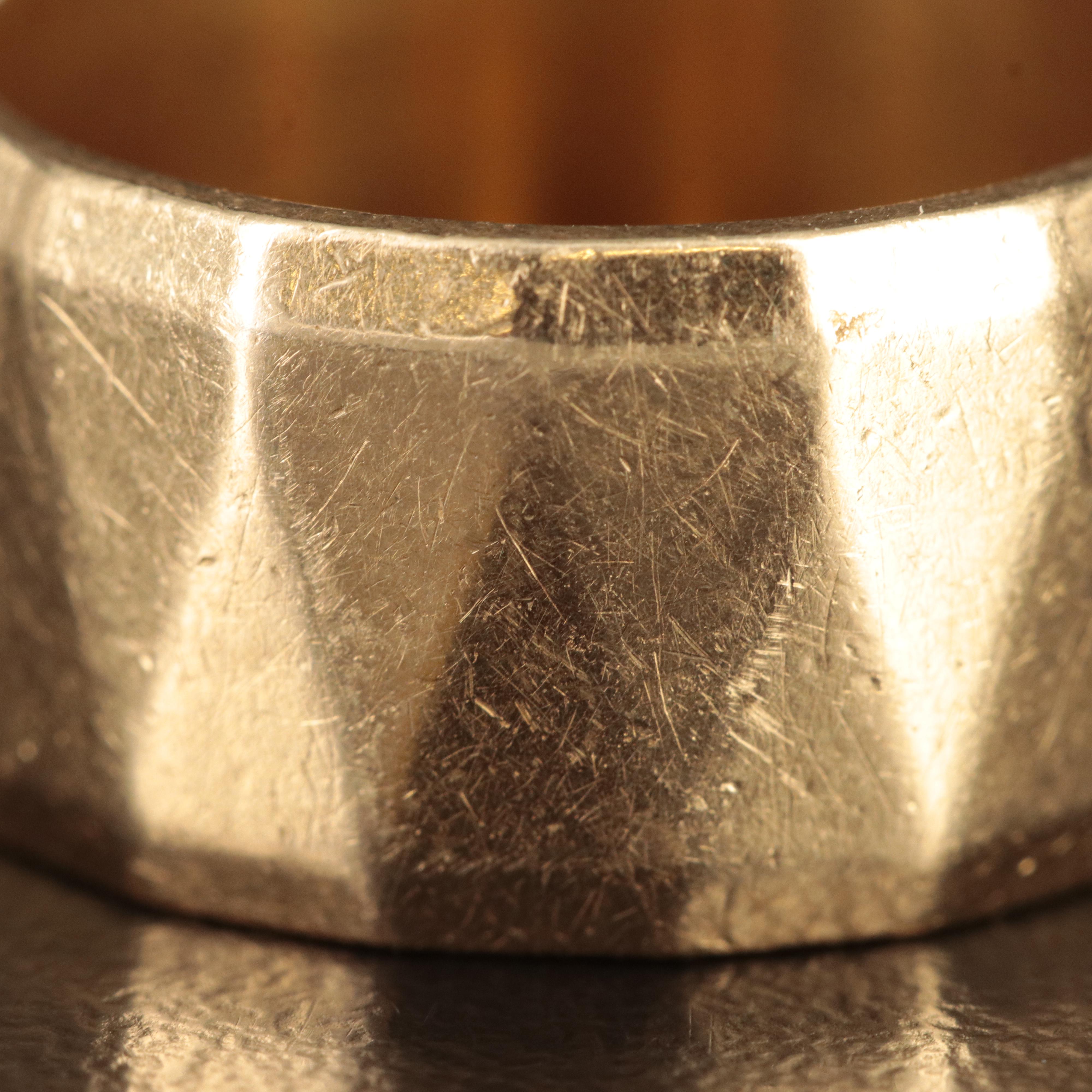 14K Texted Beveled Band