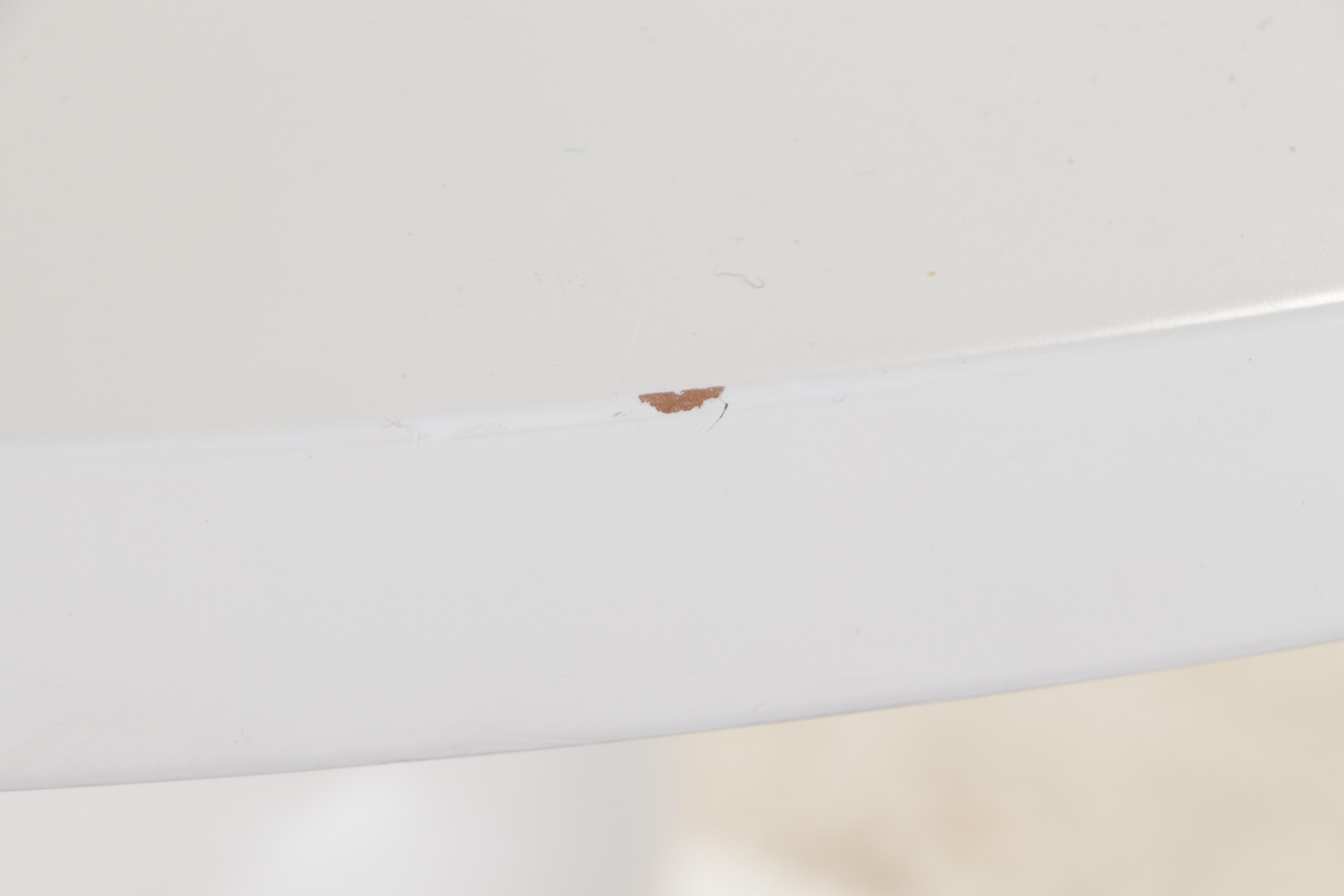 Pottery Barn "Dawson" Pedestal Dining Table in Glossy White