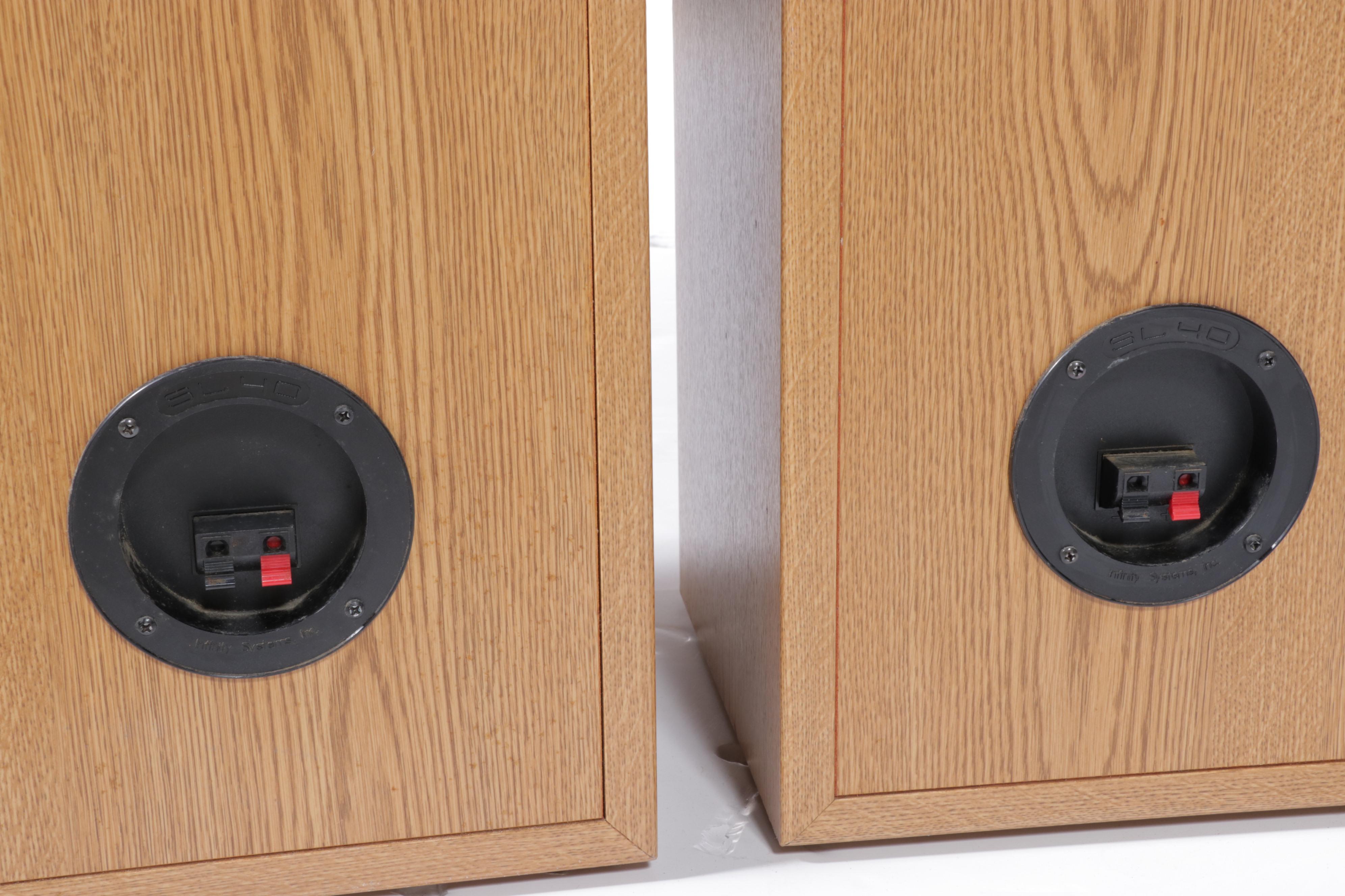 Pair of Infinity SL-40 Floor Standing Tower Speakers, Late 20th Century