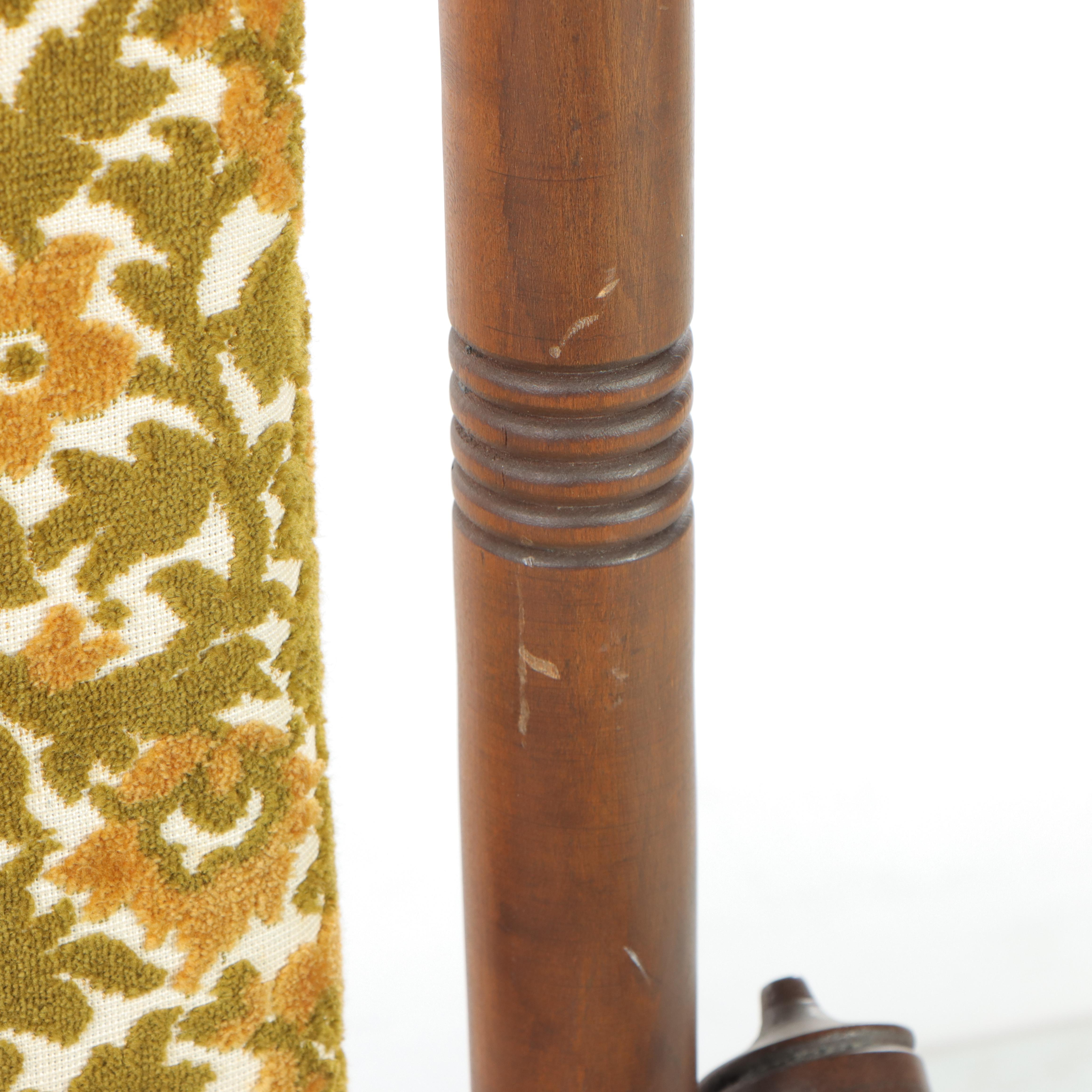 American Aesthetic Movement Maple Platform Rocker, Late 19th Century