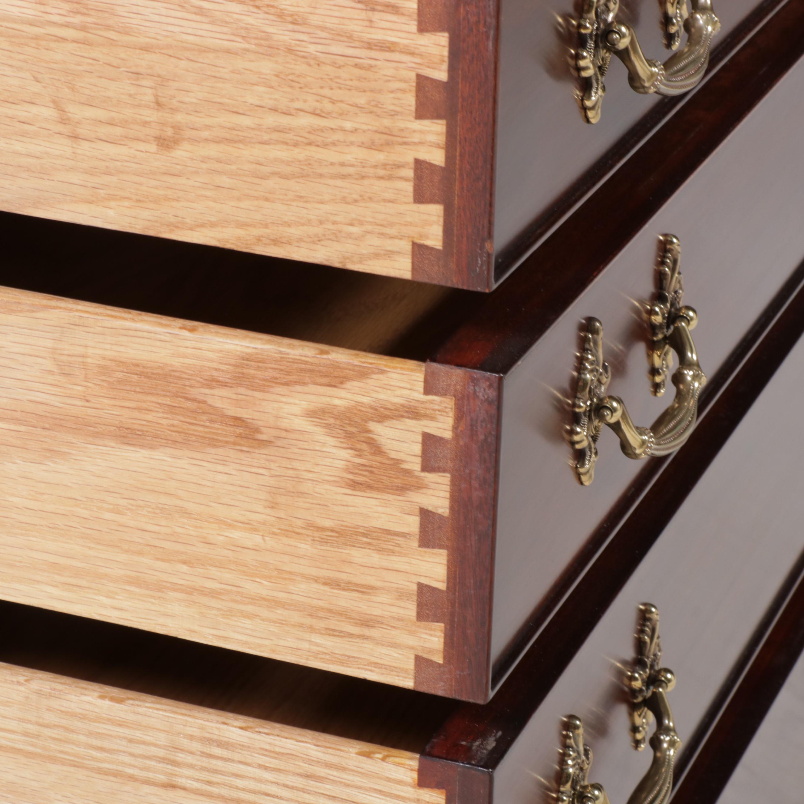 Henkel-Harris Chippendale Style Mahogany Four-Drawer Bedside Chest