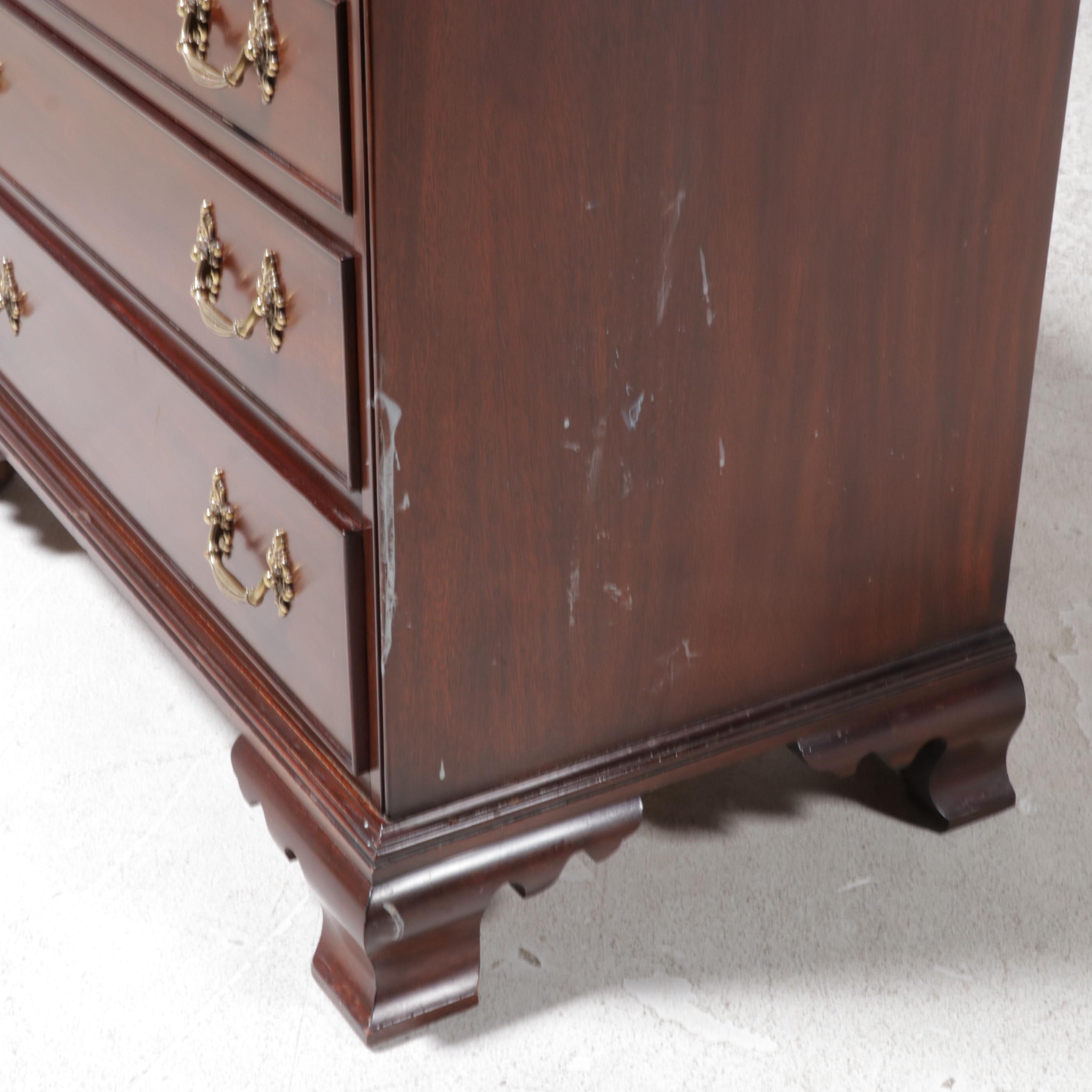 Henkel-Harris Chippendale Style Mahogany Four-Drawer Bedside Chest