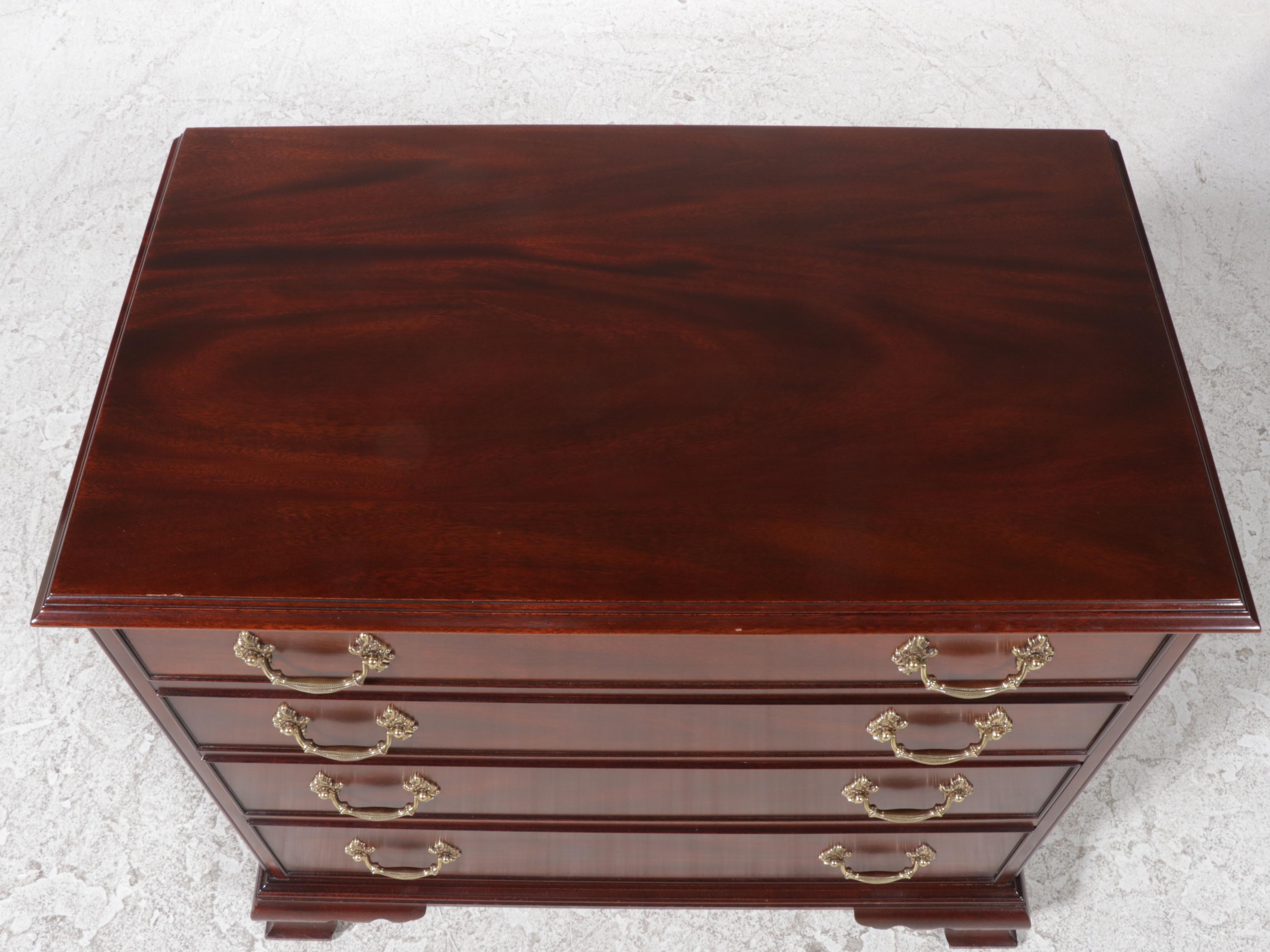 Henkel-Harris Chippendale Style Mahogany Four-Drawer Bedside Chest