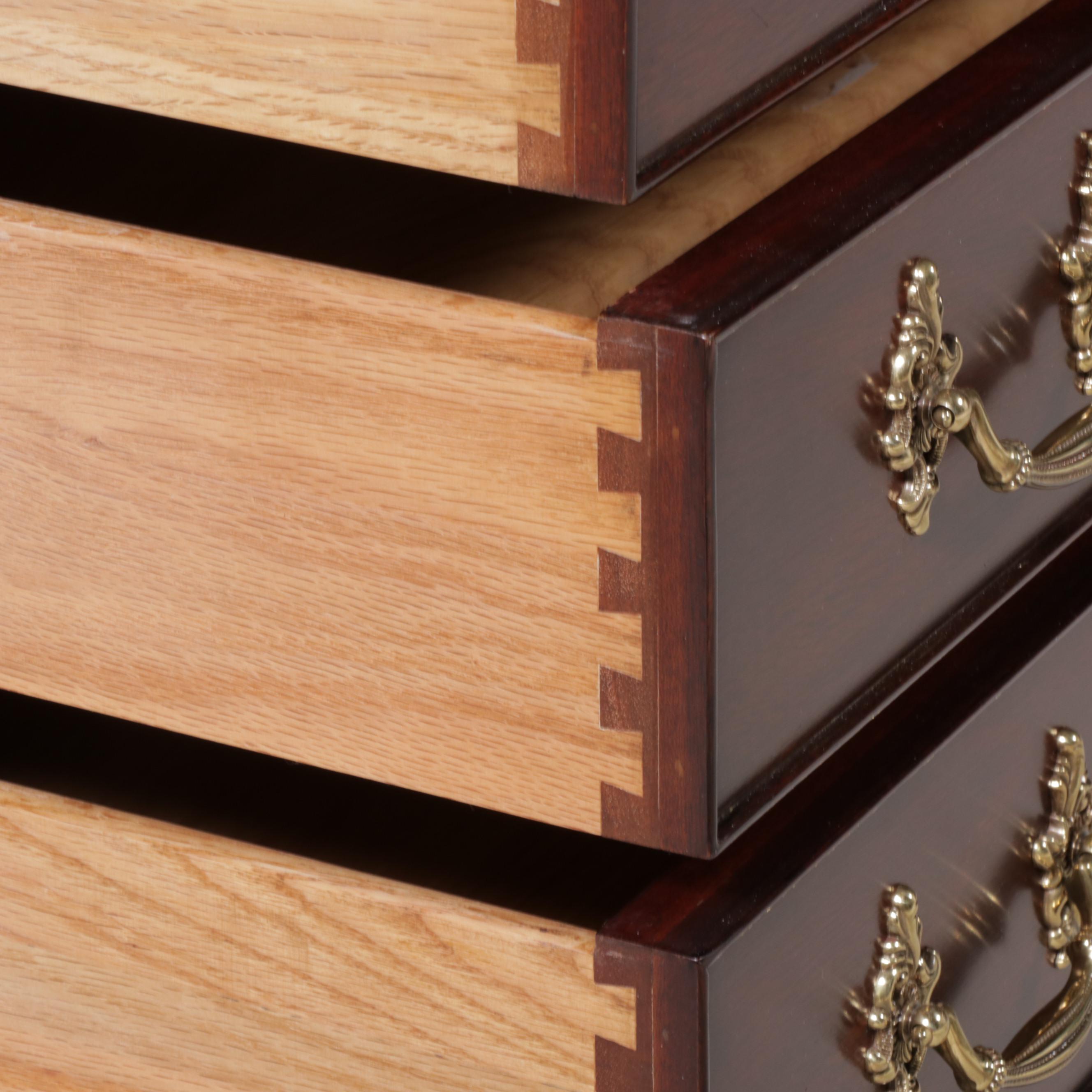 Henkel-Harris Chippendale Style Mahogany Four-Drawer Bedside Chest