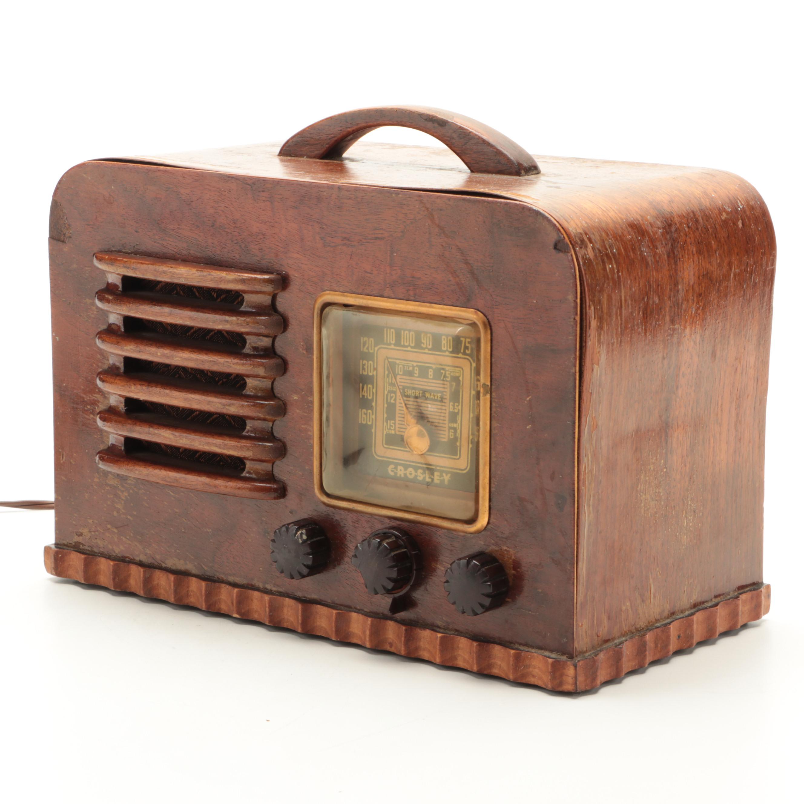 Crosley Art Deco Waterfall Style Short Wave Tabletop Radio, 1940s