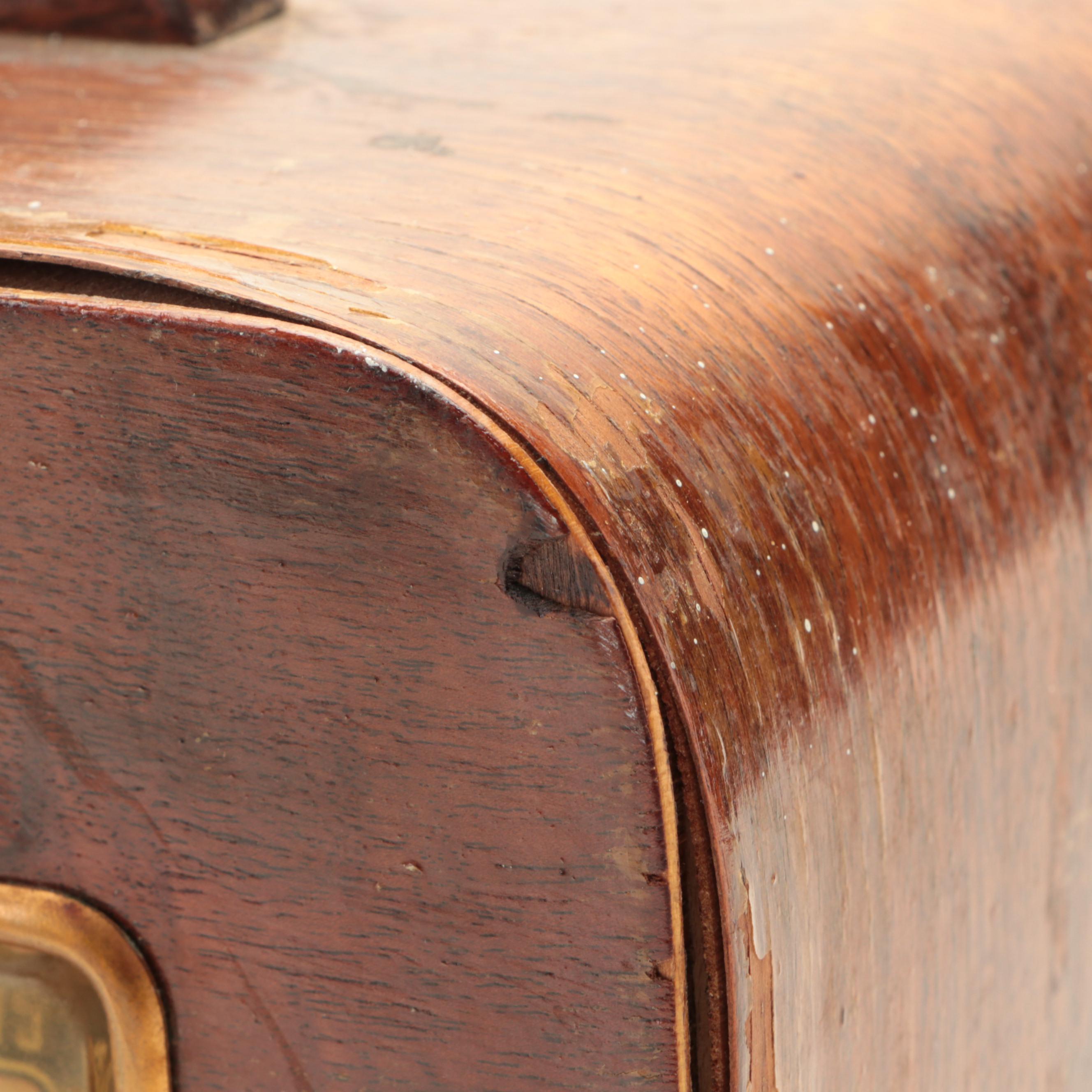 Crosley Art Deco Waterfall Style Short Wave Tabletop Radio, 1940s