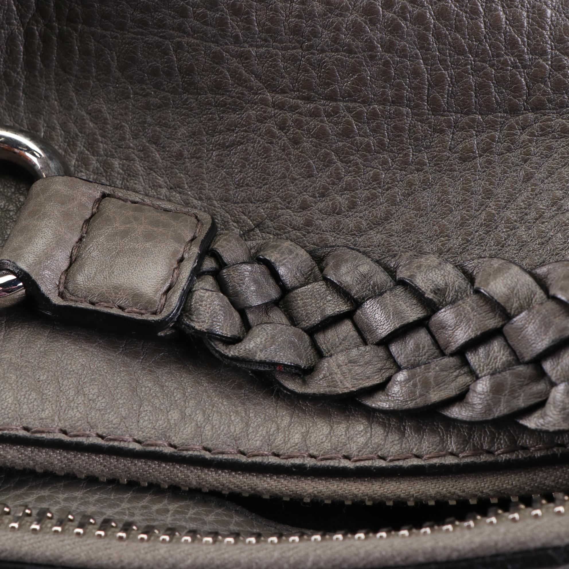 Gucci Bamboo Bar Large Shoulder Bag in Grain Leather and Guccissima