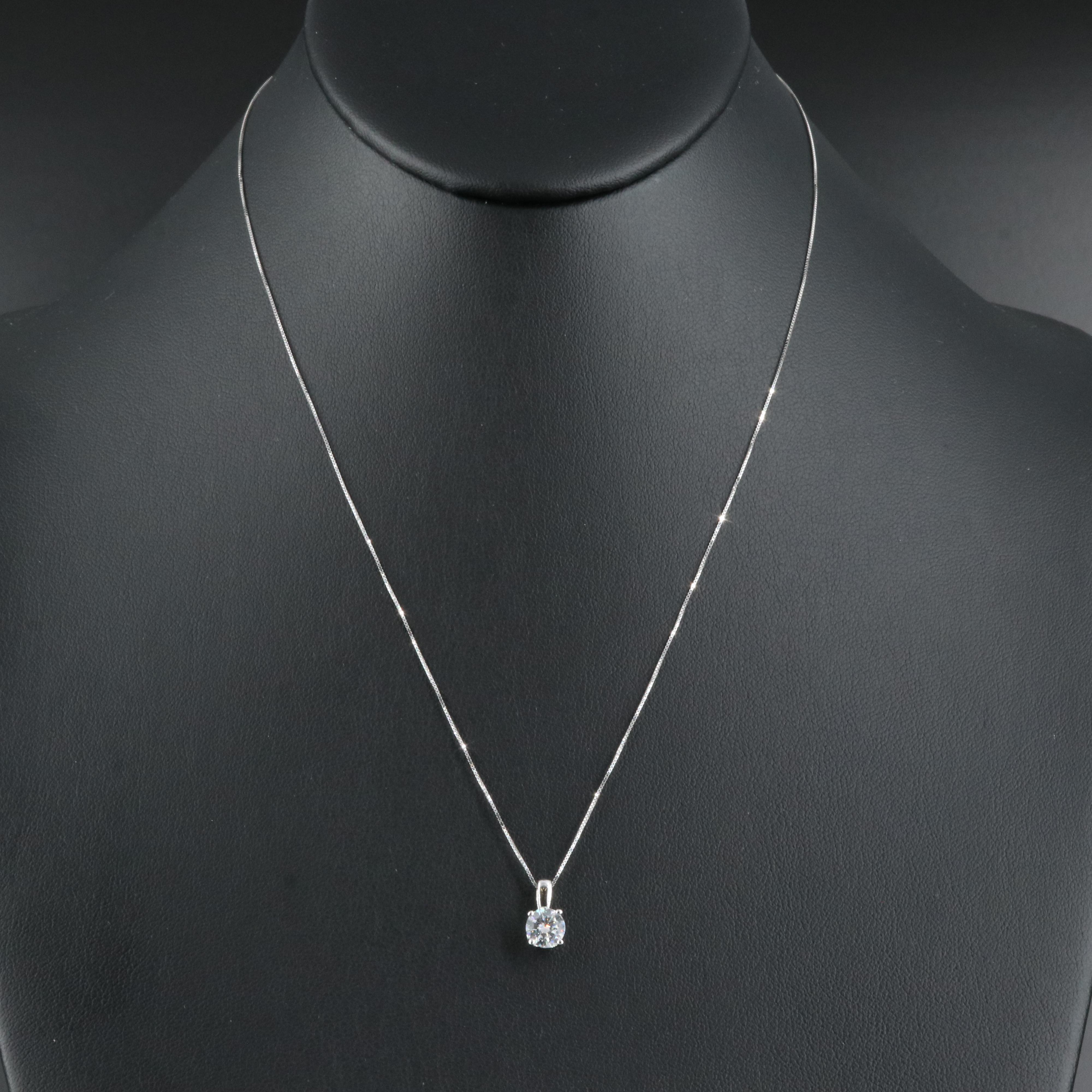 14K 0.76 CT Lab Grown Diamond Pendant Necklace with IGI Report