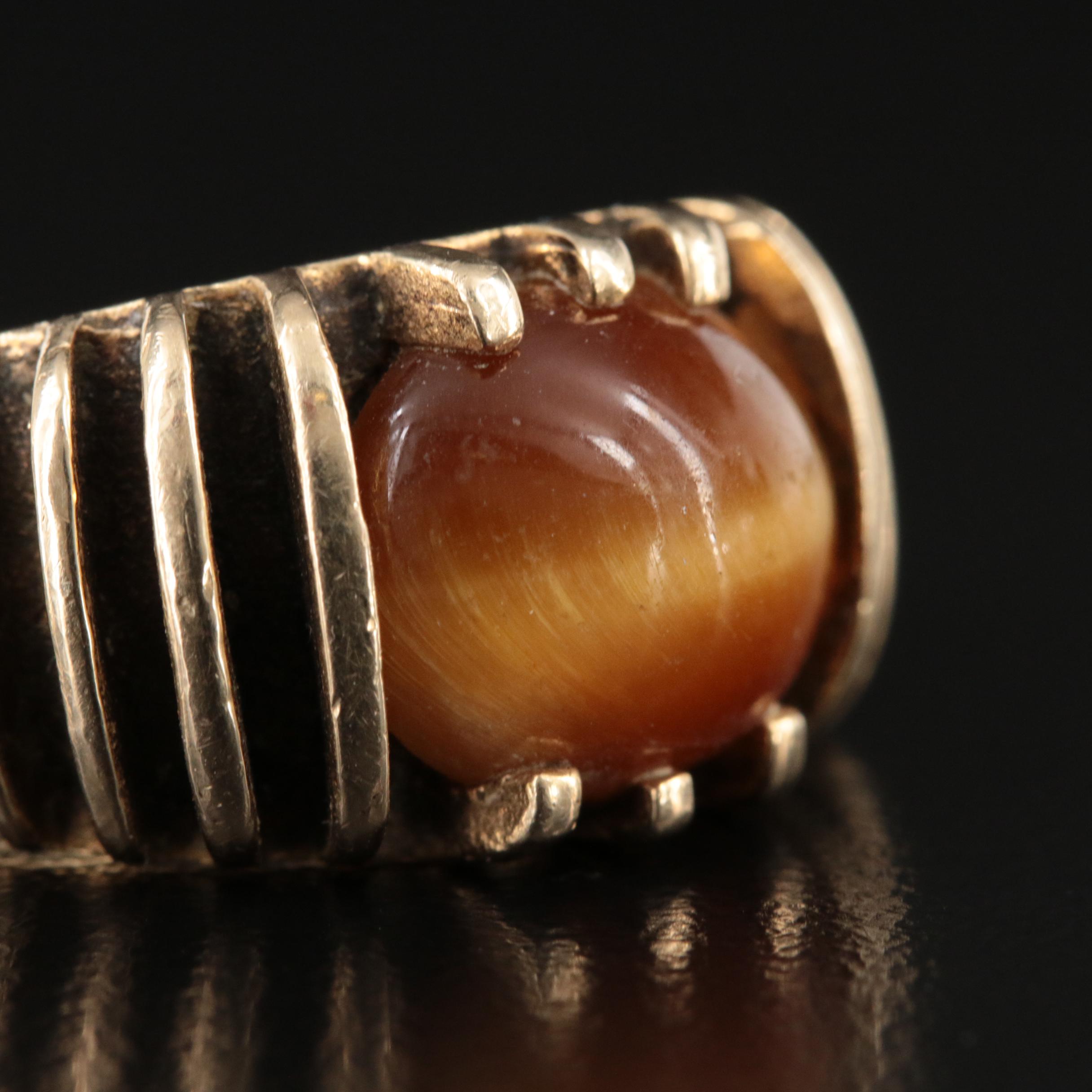 1970s 14K Cat's Eye Tiger Eye Fluted Ring