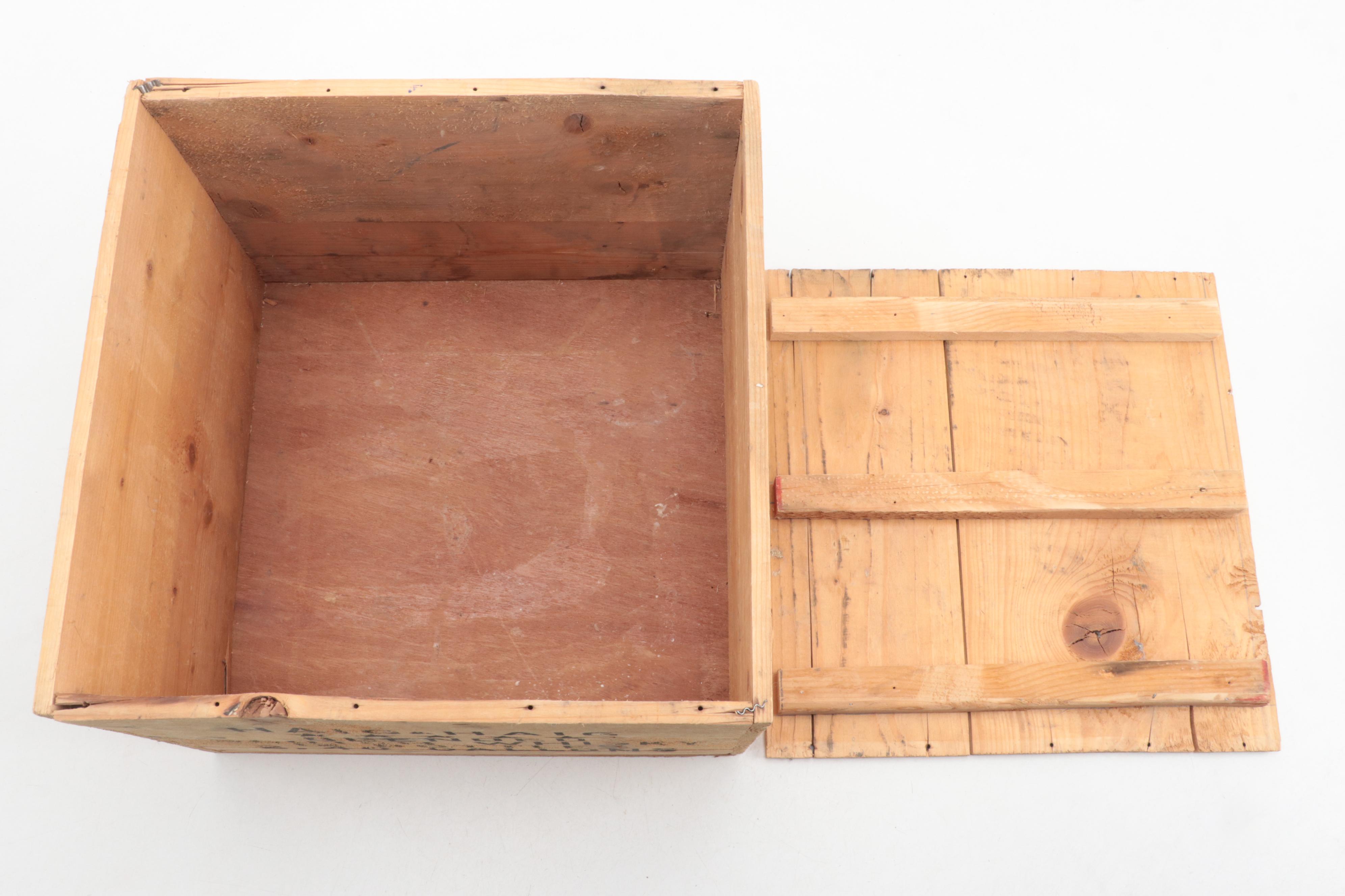 Haig & Haig Scots Whisky Wooden Crate, Mid-20th Century