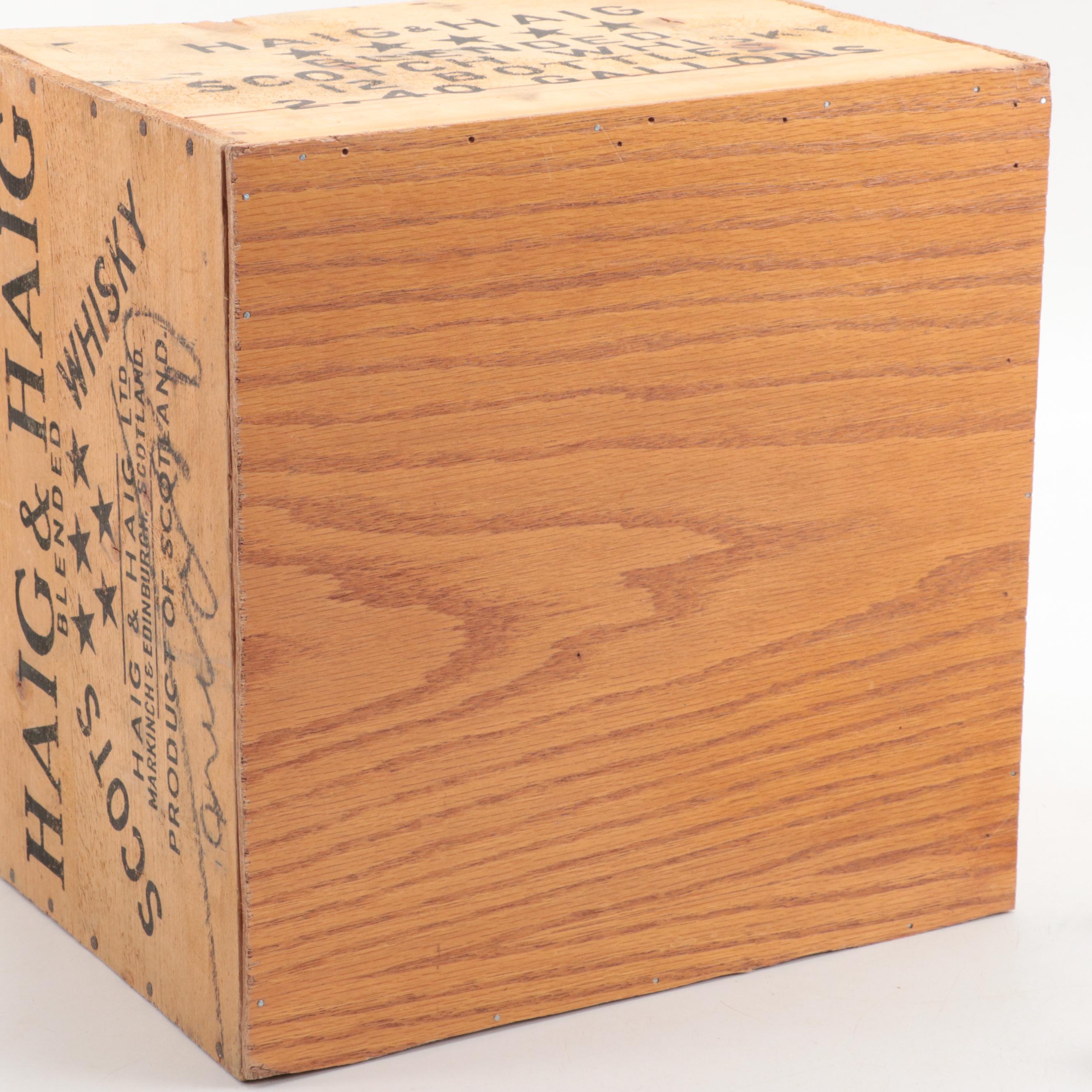 Haig & Haig Scots Whisky Wooden Crate, Mid-20th Century