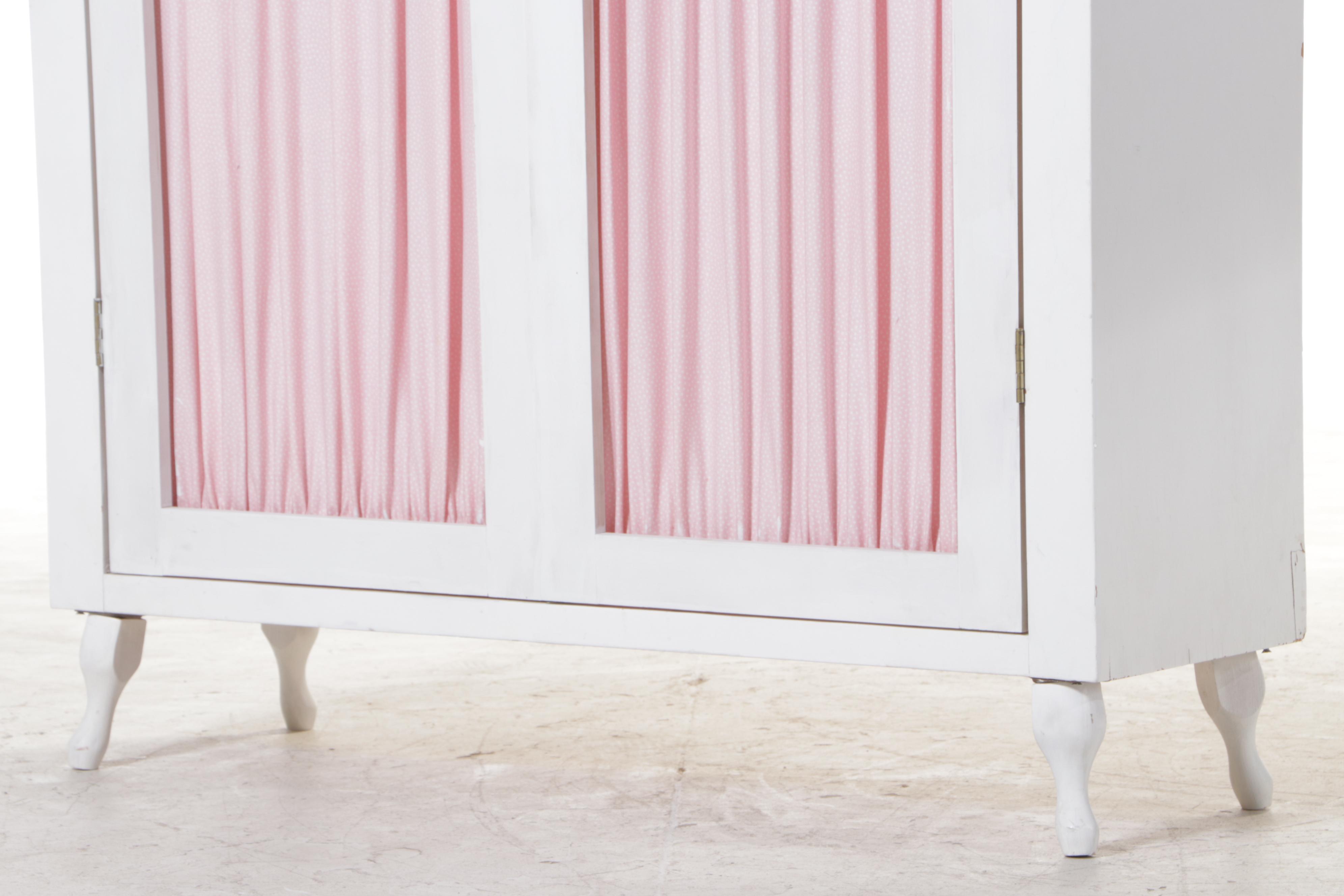 Queen Anne Style White-Painted Cabinet, 20th Century