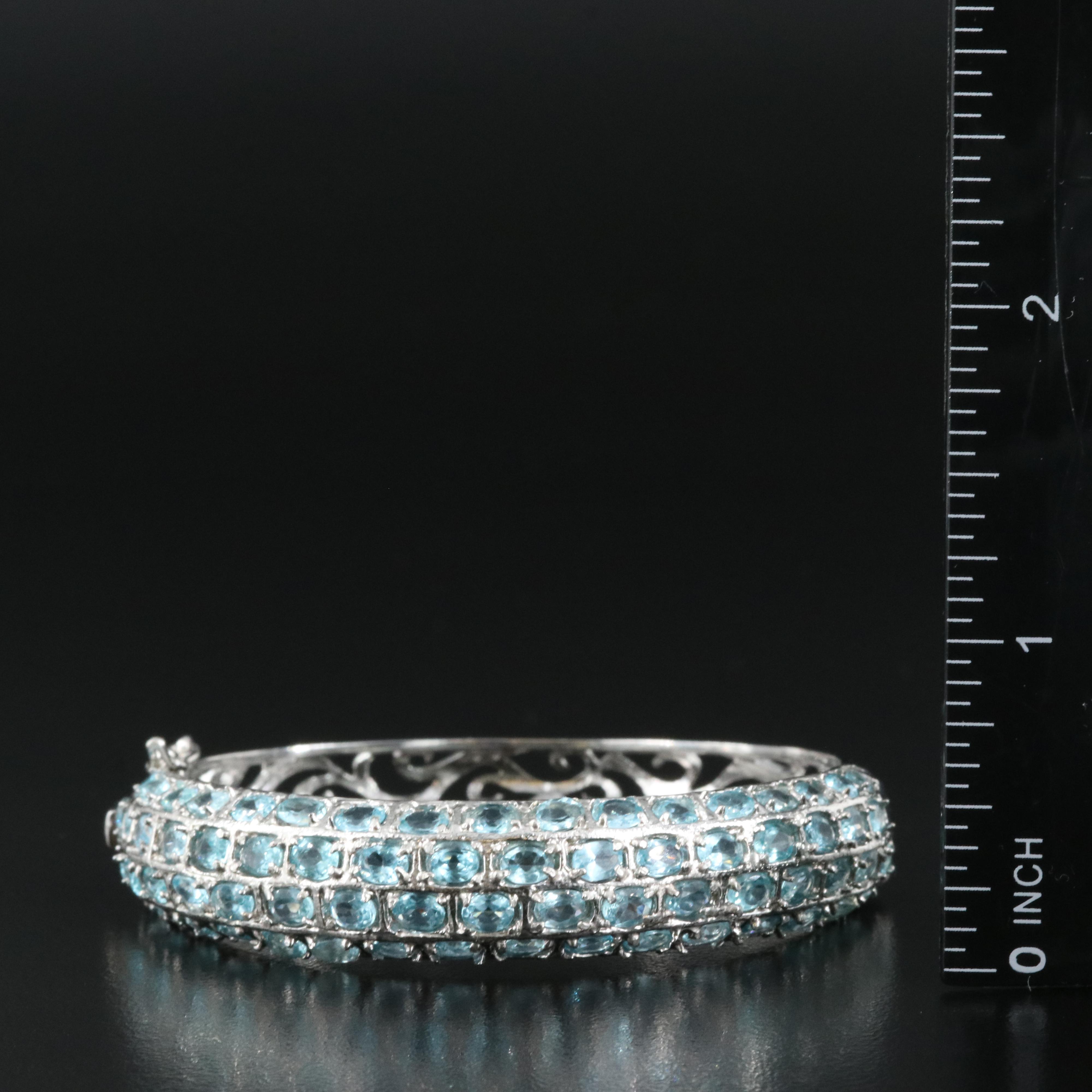 Sterling Apatite Hinged Bangle
