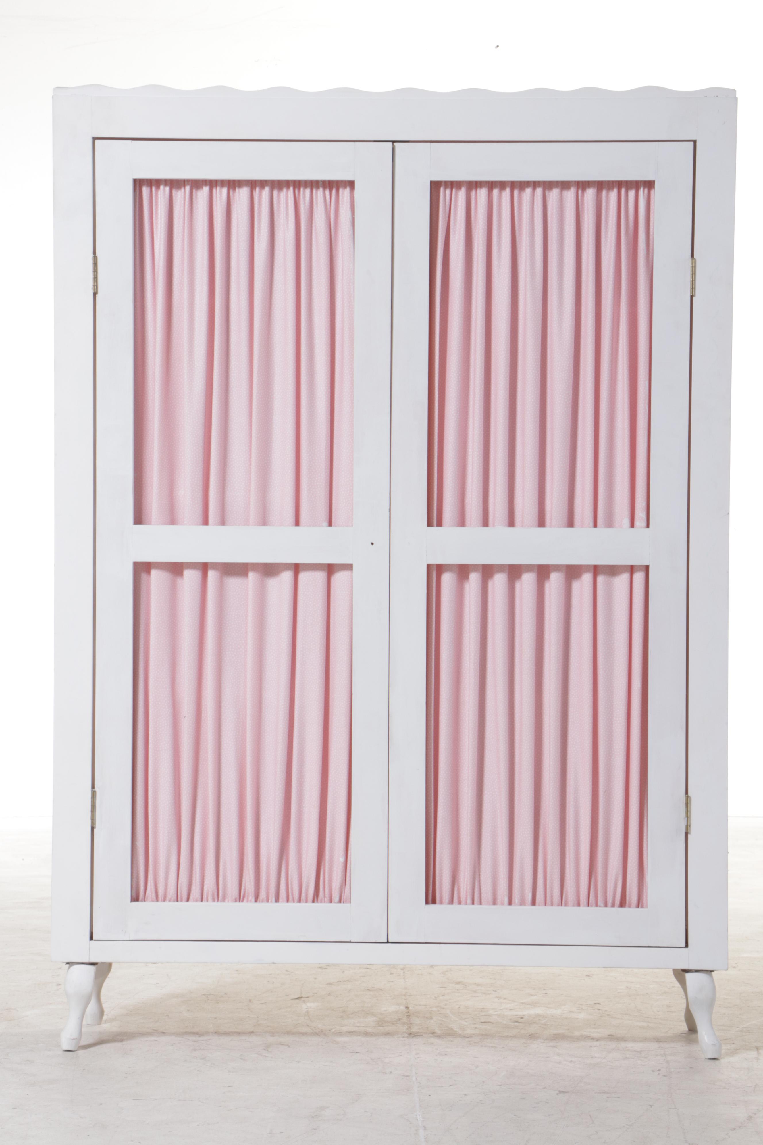 Queen Anne Style White-Painted Cabinet, 20th Century