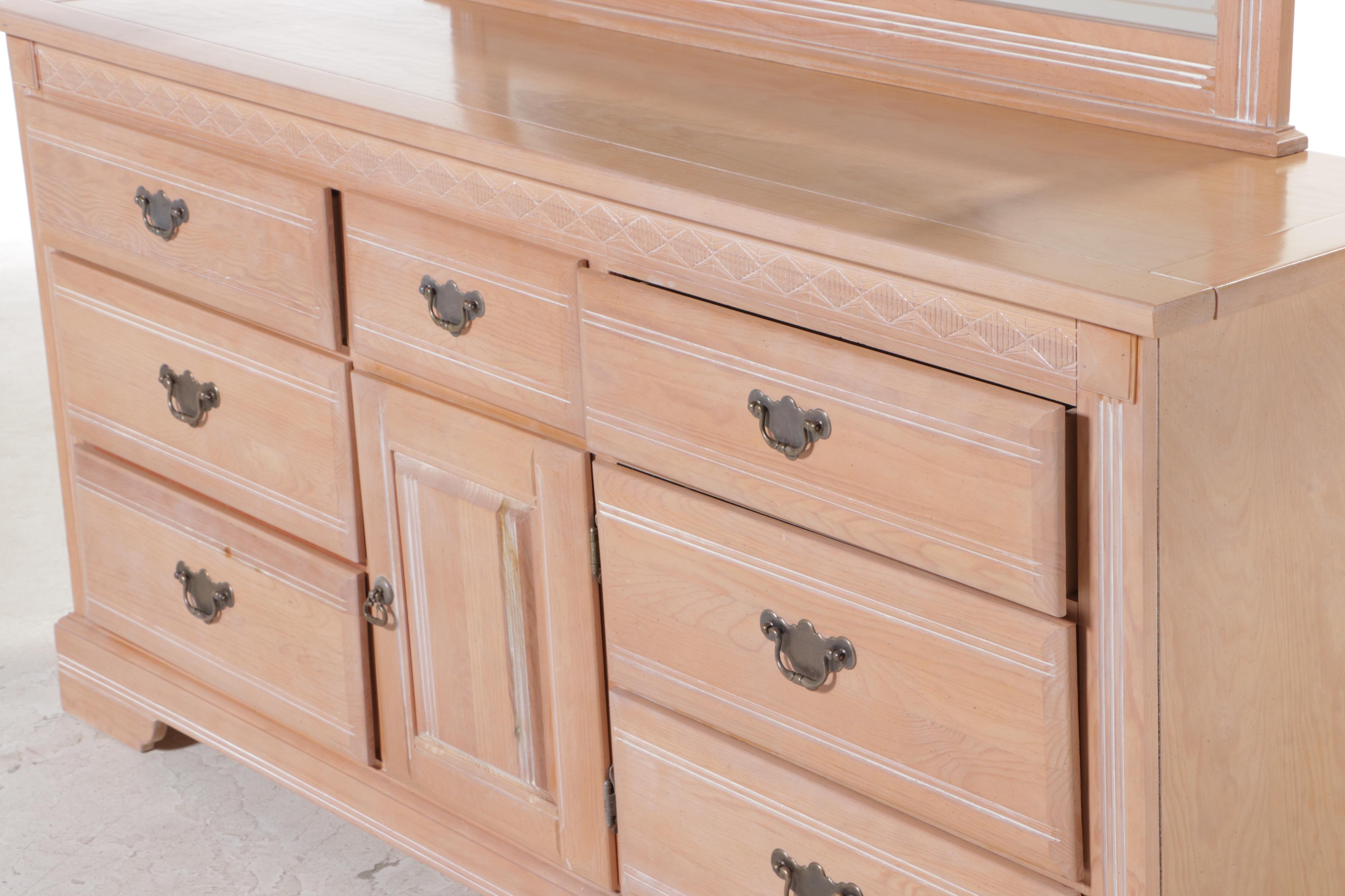 "Santa Fe" Cerused Pine Seven-Drawer Dresser, Late 20th Century