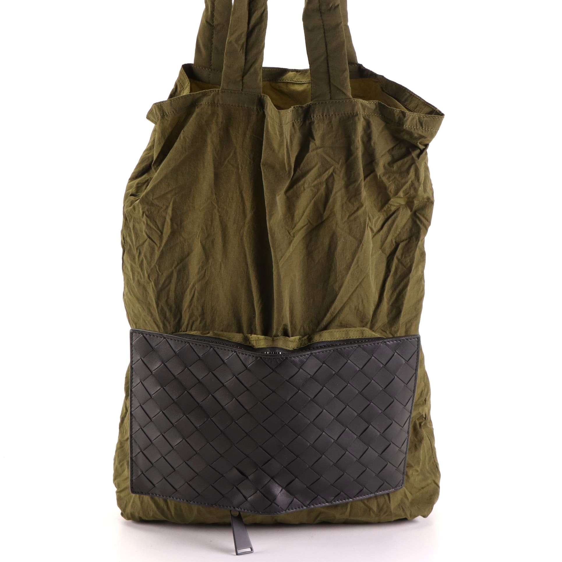 Bottega Veneta Folding Tote in Nylon and Intrecciato Leather
