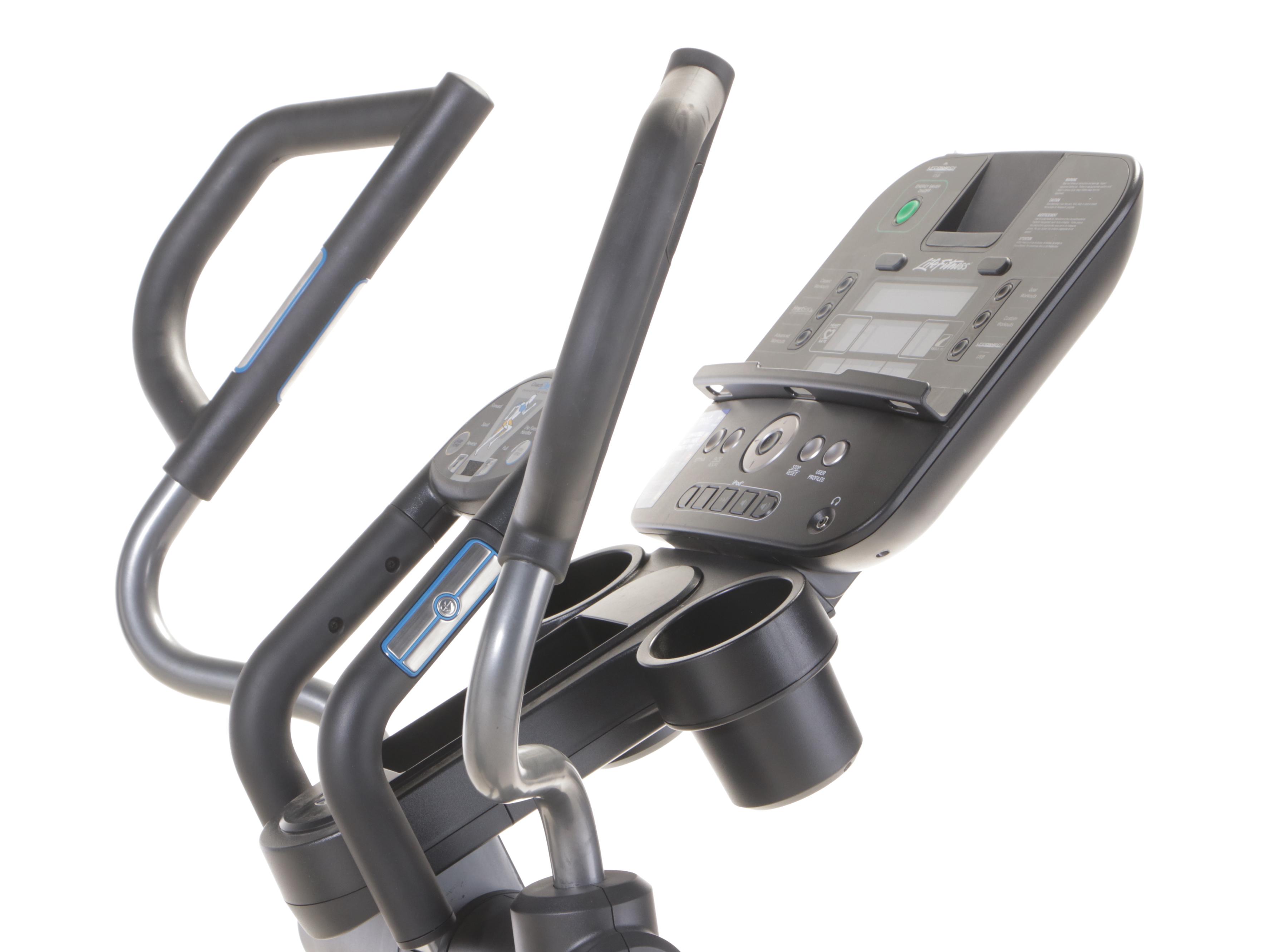 Life Fitness "E3" Elliptical Cross-Trainer