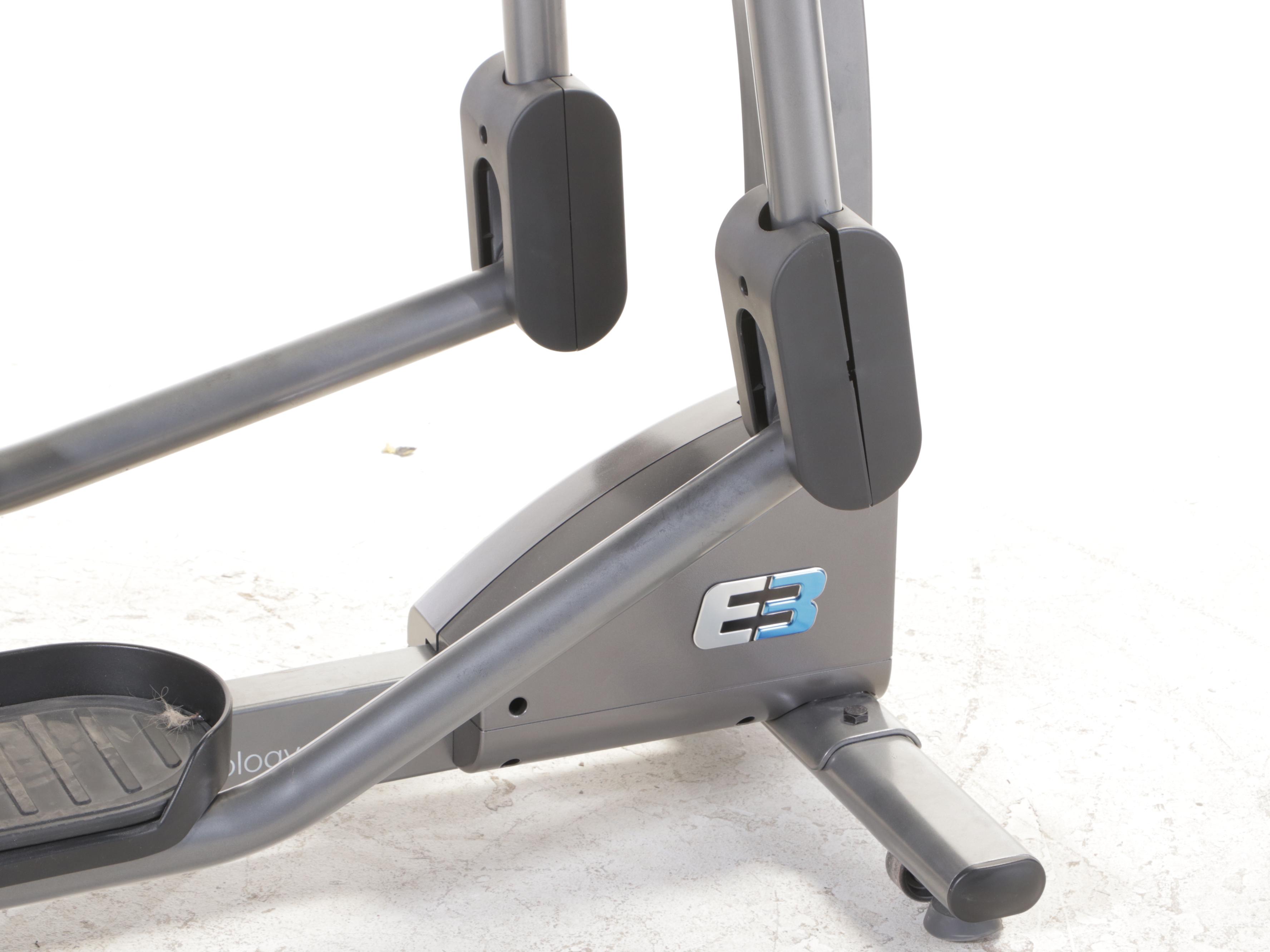 Life Fitness "E3" Elliptical Cross-Trainer