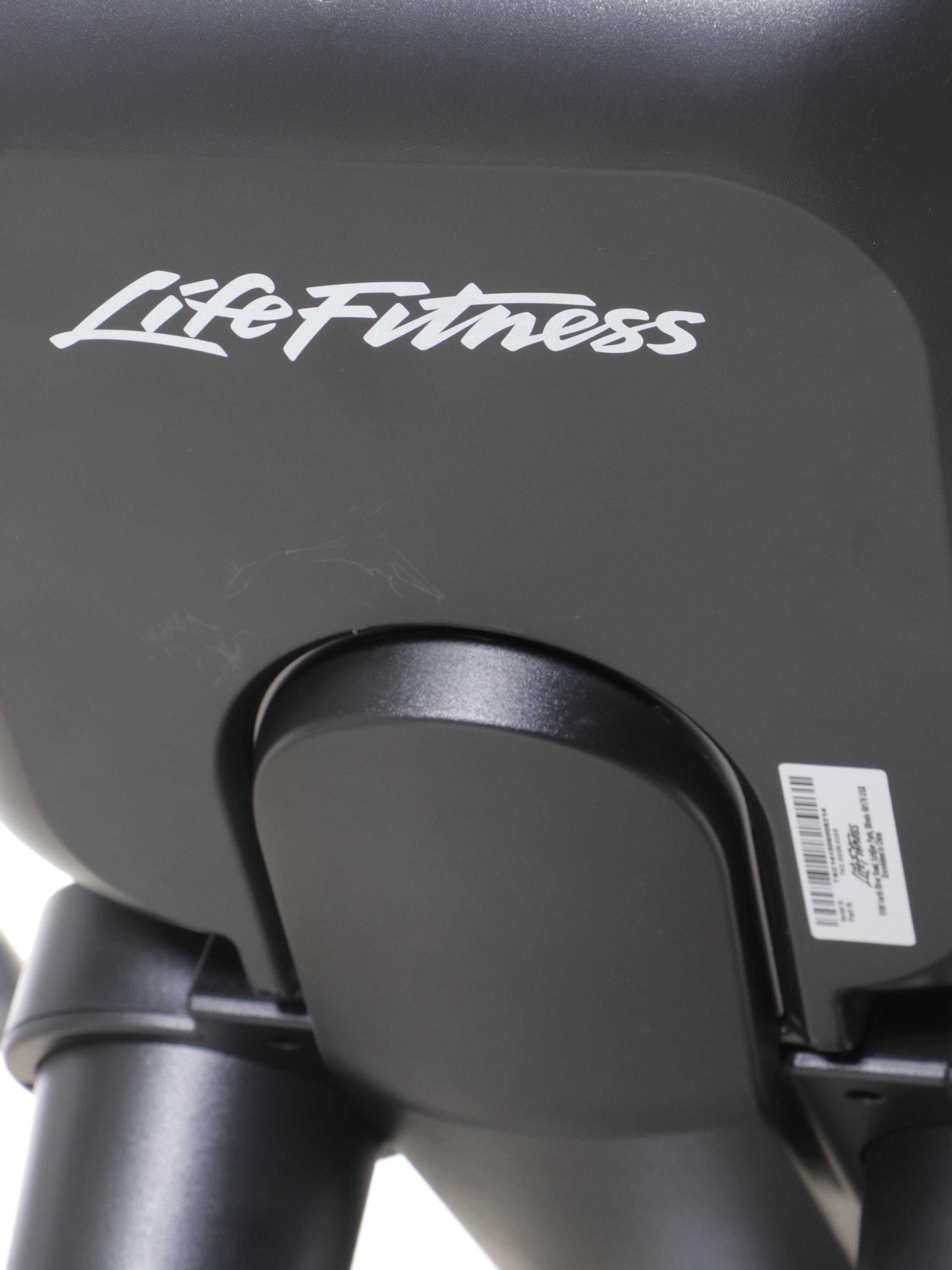 Life Fitness "E3" Elliptical Cross-Trainer