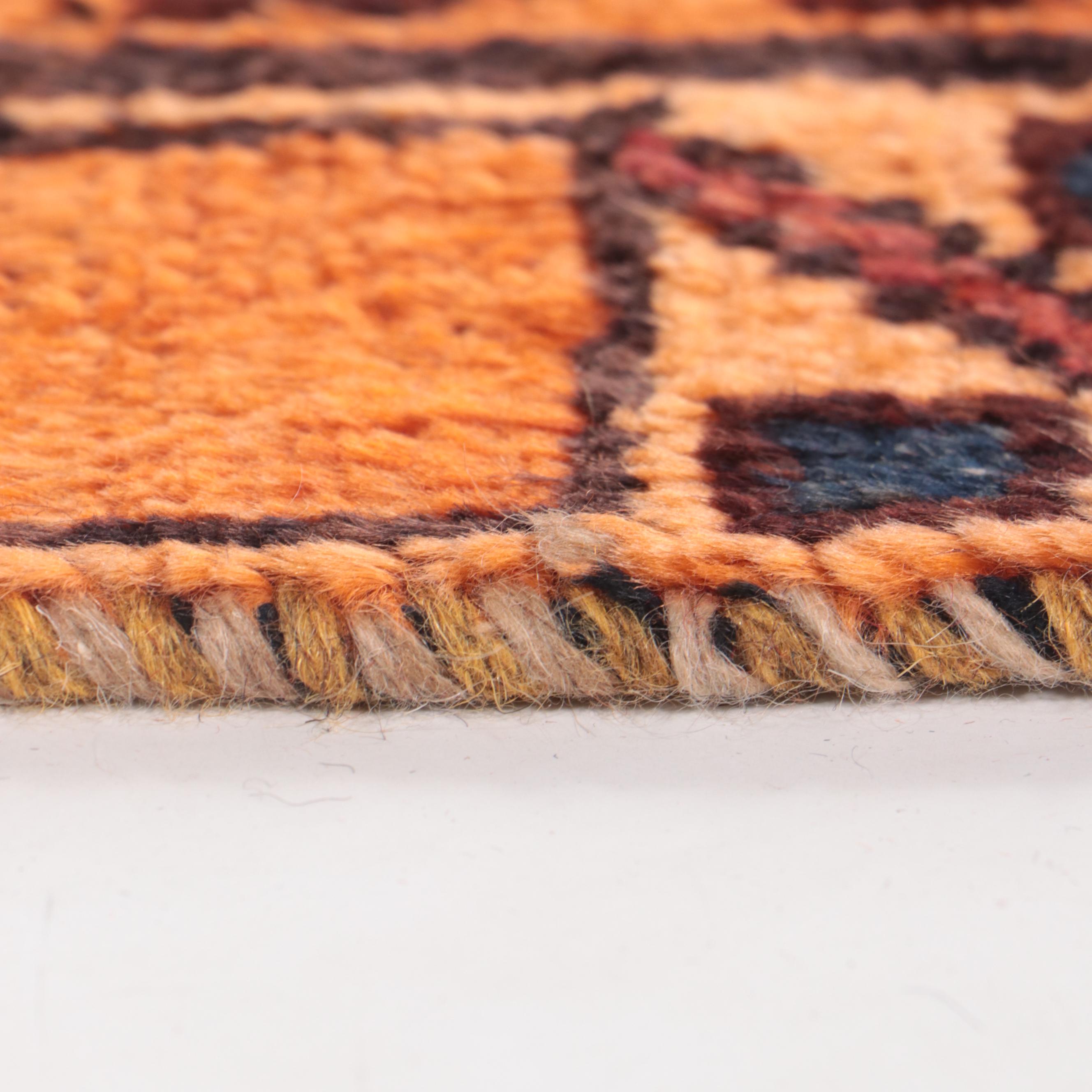 4'8 x 8'10 Hand-Knotted Persian Shiraz Area Rug