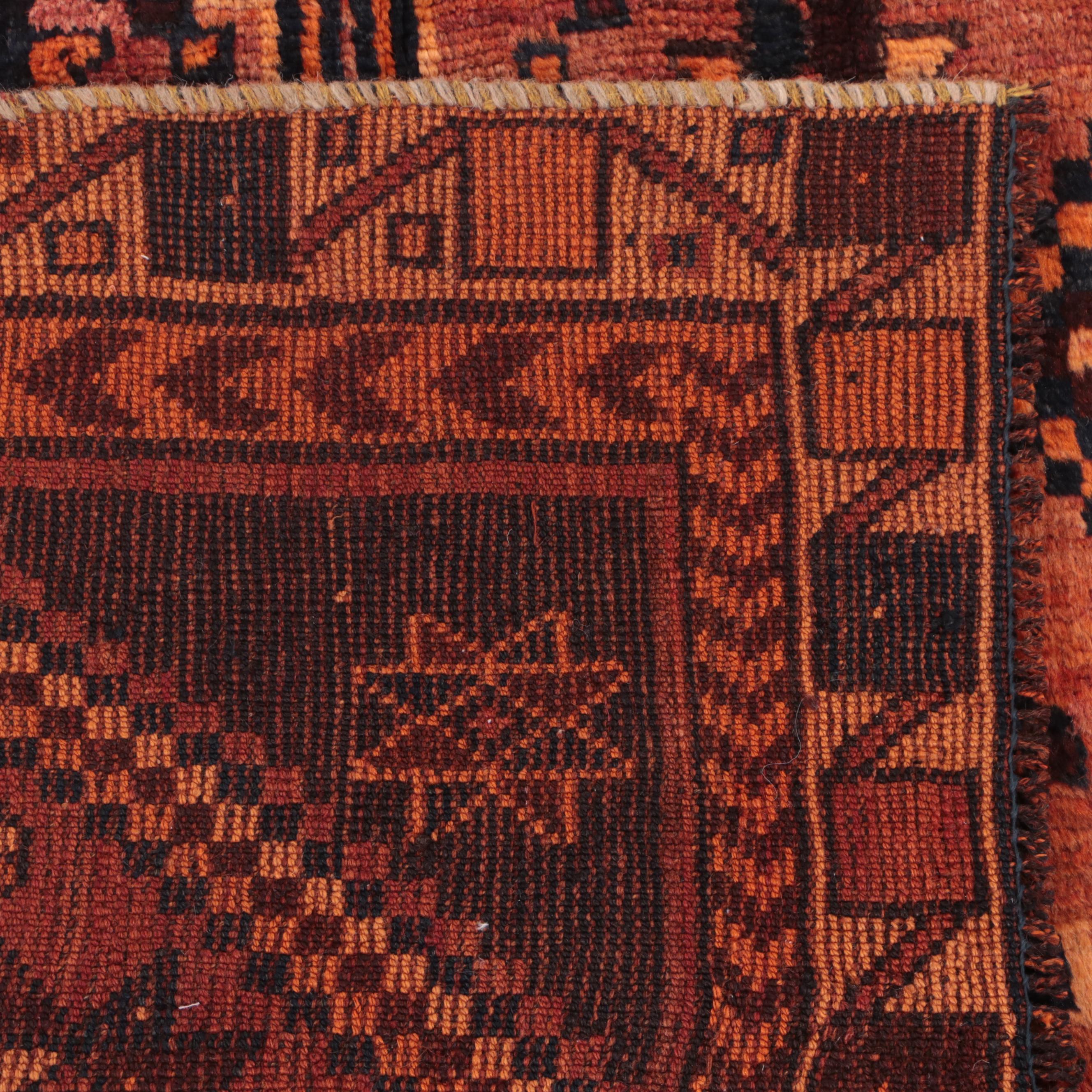 4'8 x 8'10 Hand-Knotted Persian Shiraz Area Rug