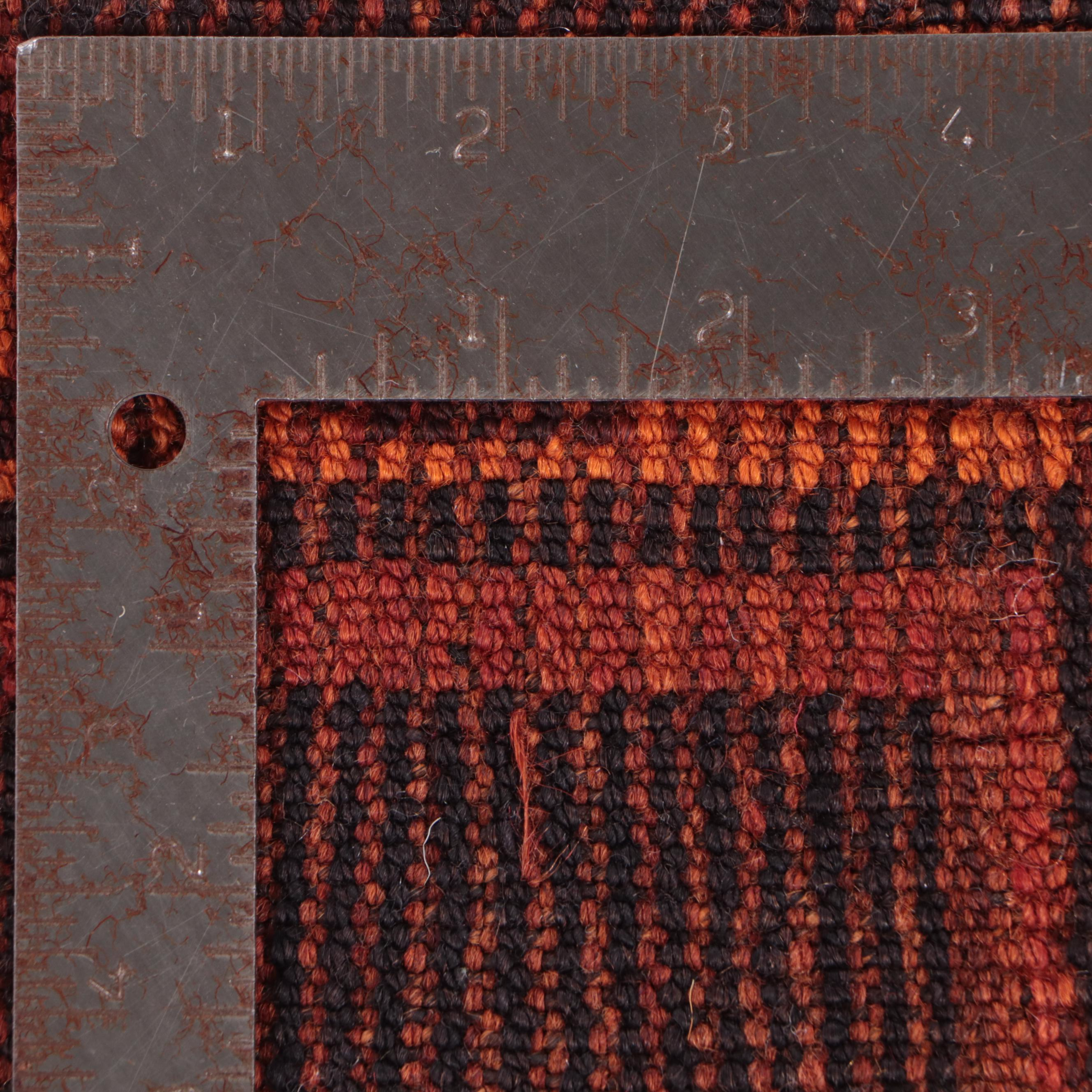 4'8 x 8'10 Hand-Knotted Persian Shiraz Area Rug