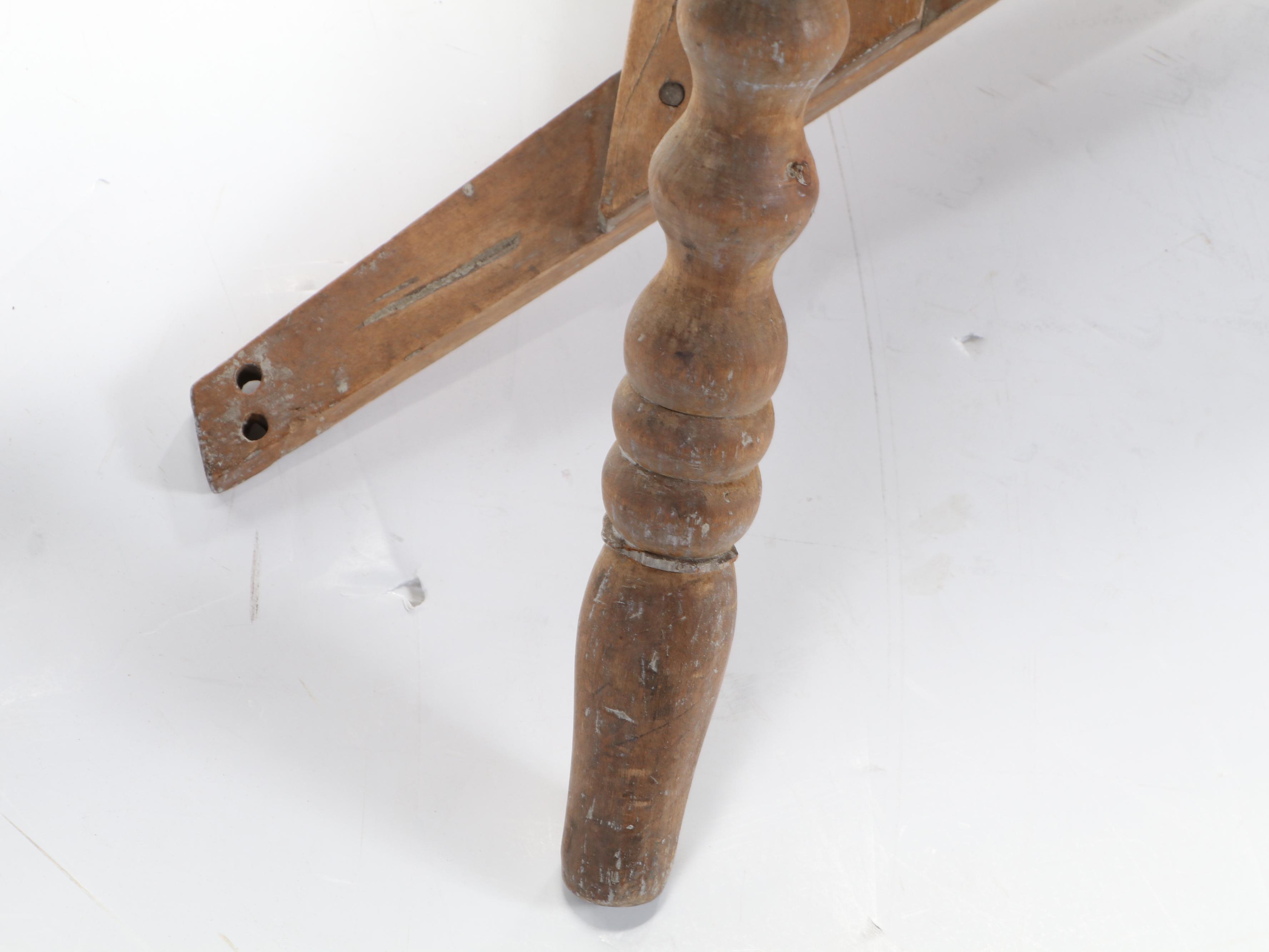 Toika Ulla Saxony Style Wooden Spinning Wheel, Early to Mid-20th Century