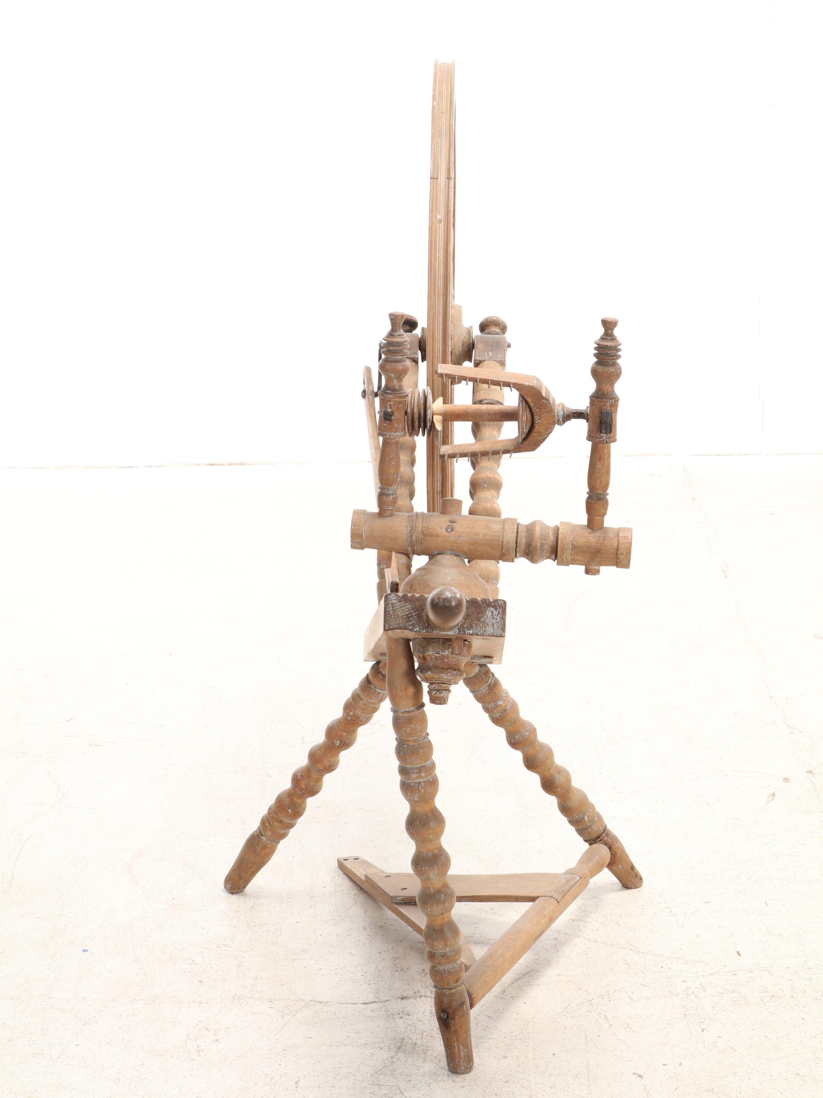 Toika Ulla Saxony Style Wooden Spinning Wheel, Early to Mid-20th Century