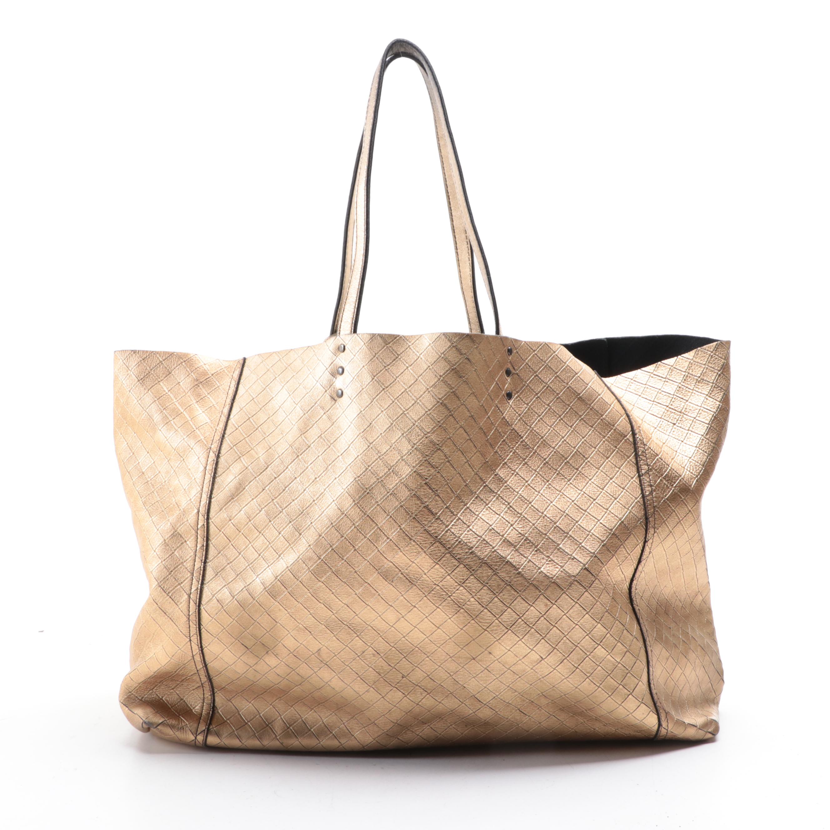 Bottega Veneta Large Tote in Metallic Intreccio Mirage Leather