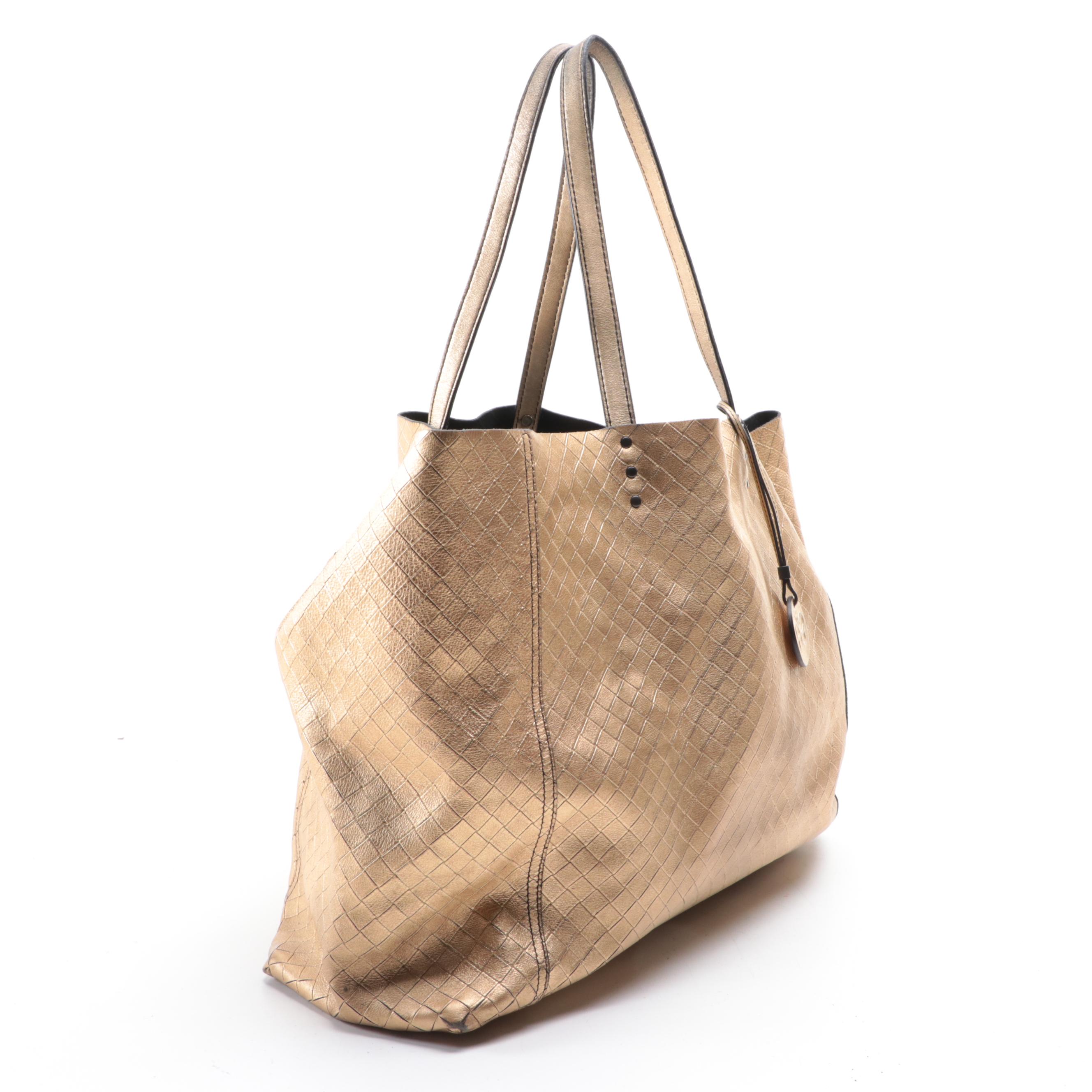 Bottega Veneta Large Tote in Metallic Intreccio Mirage Leather